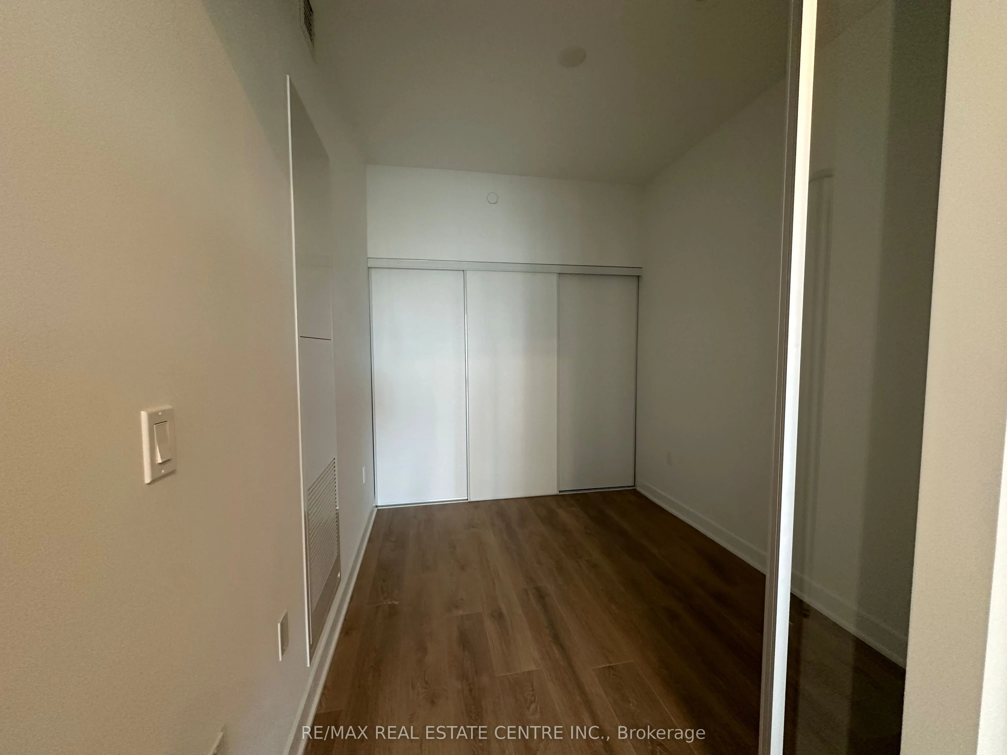 1037 The Queensway, #318