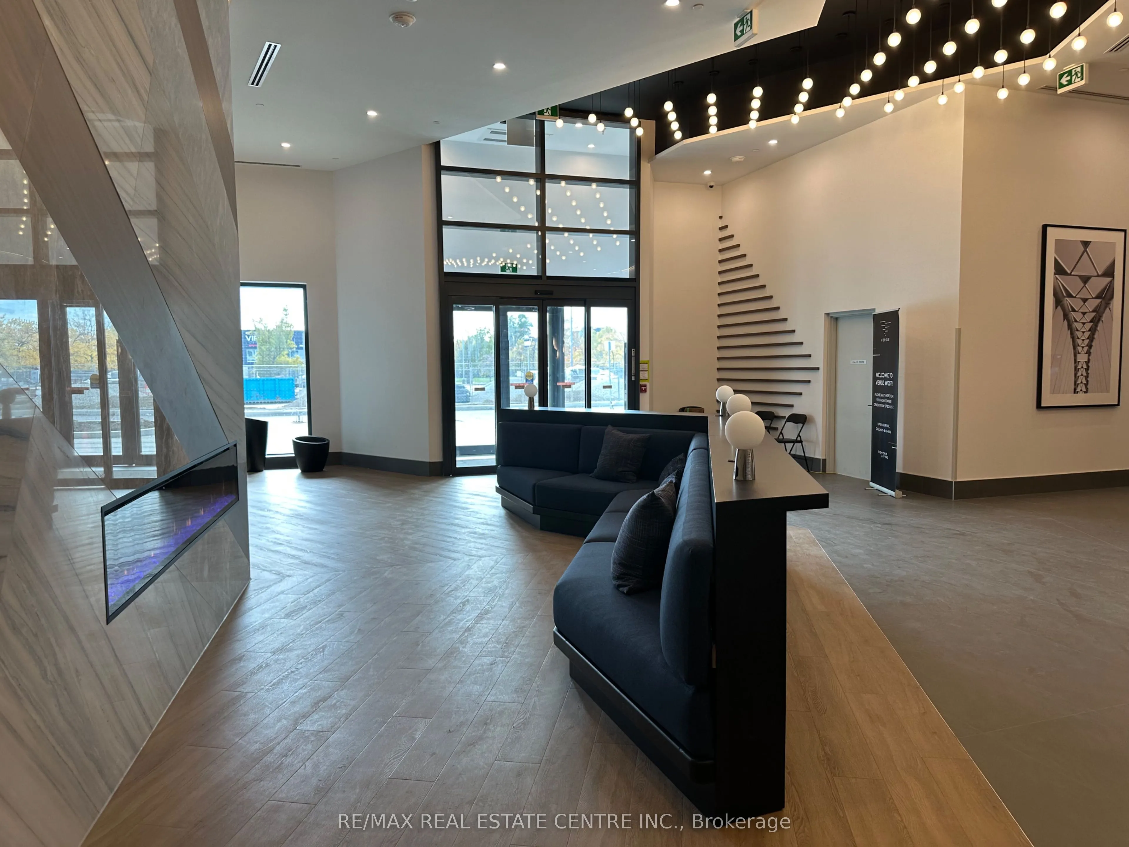 1037 The Queensway, #318