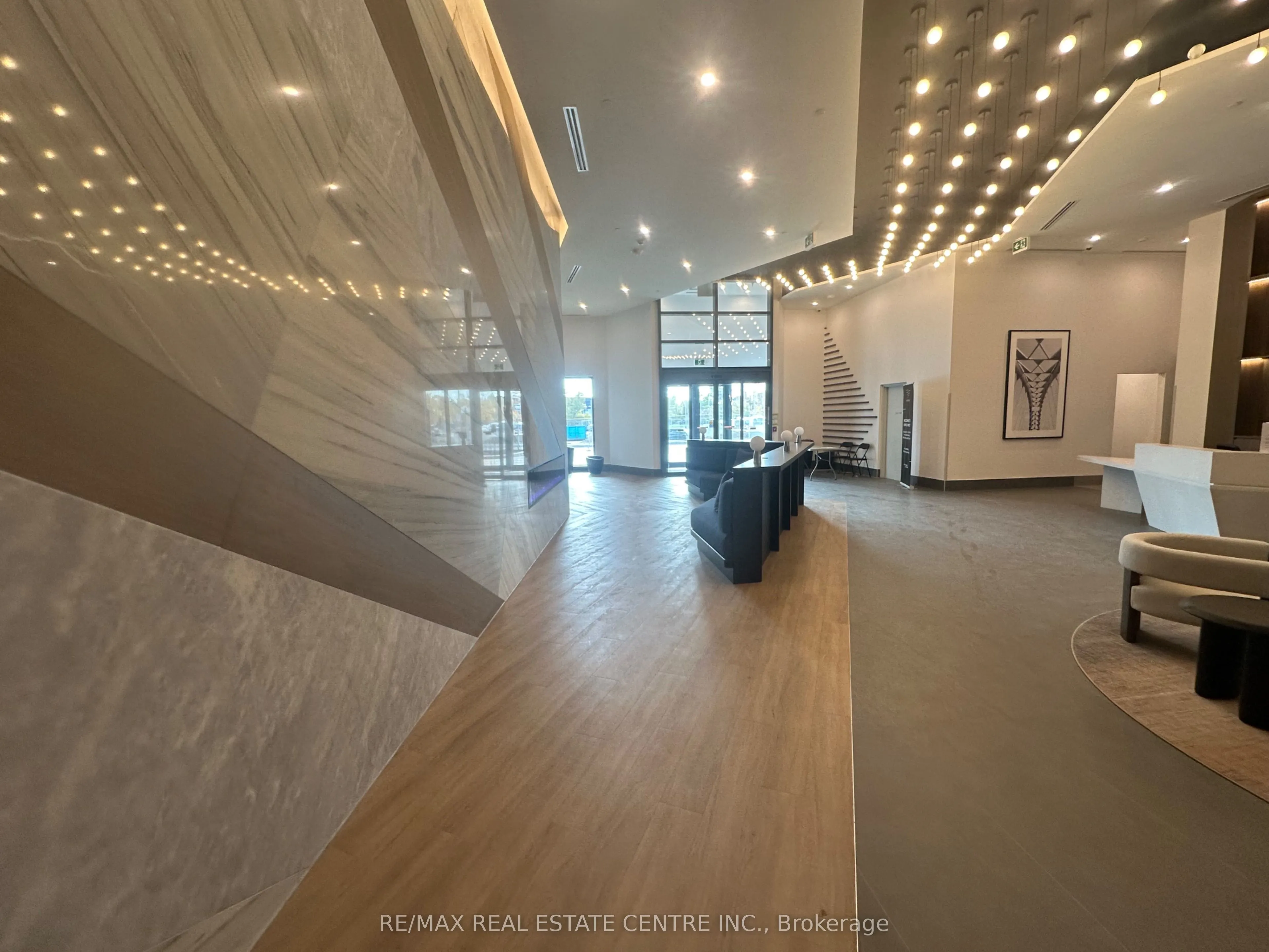 1037 The Queensway, #318