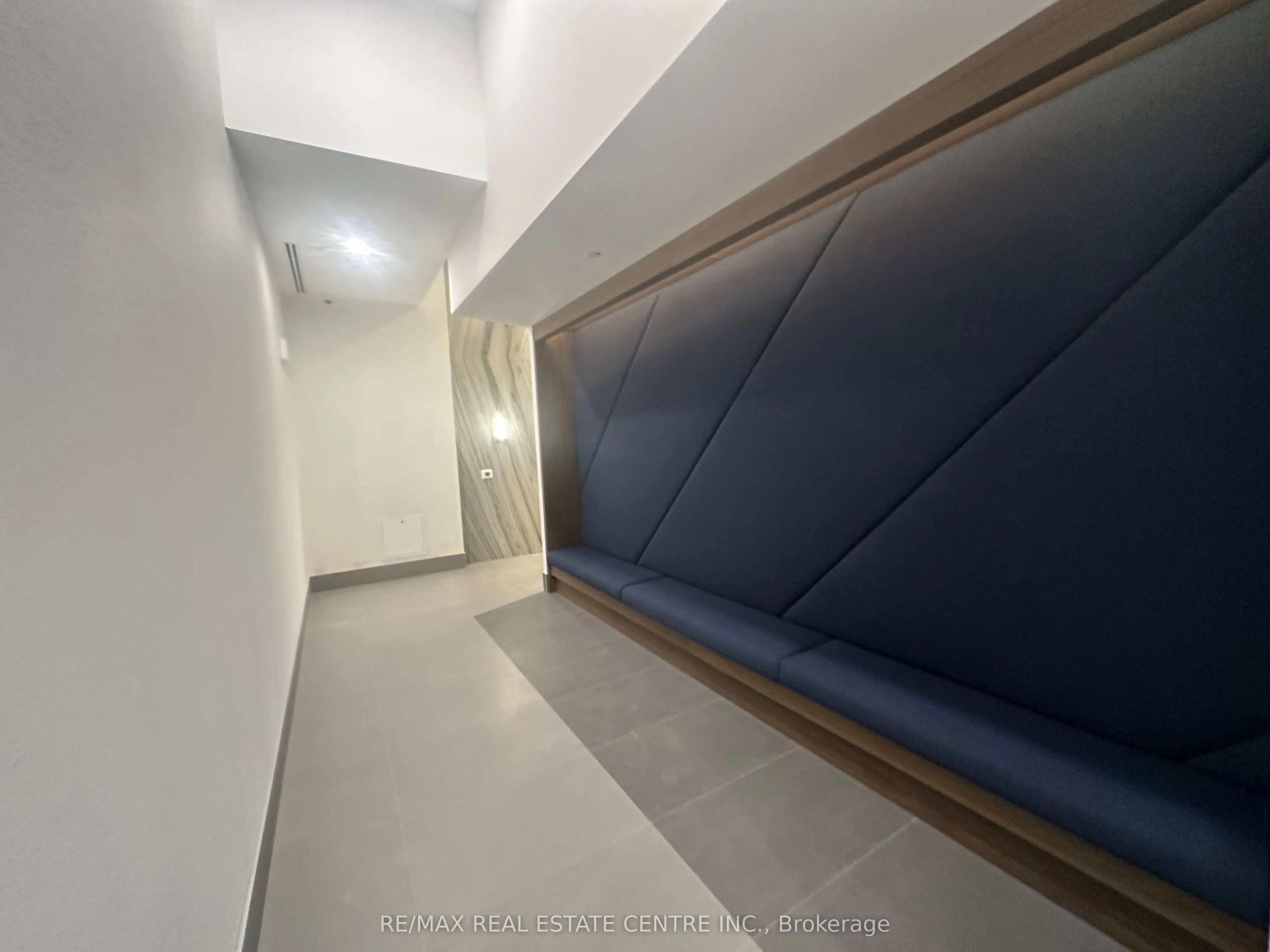 1037 The Queensway, #318