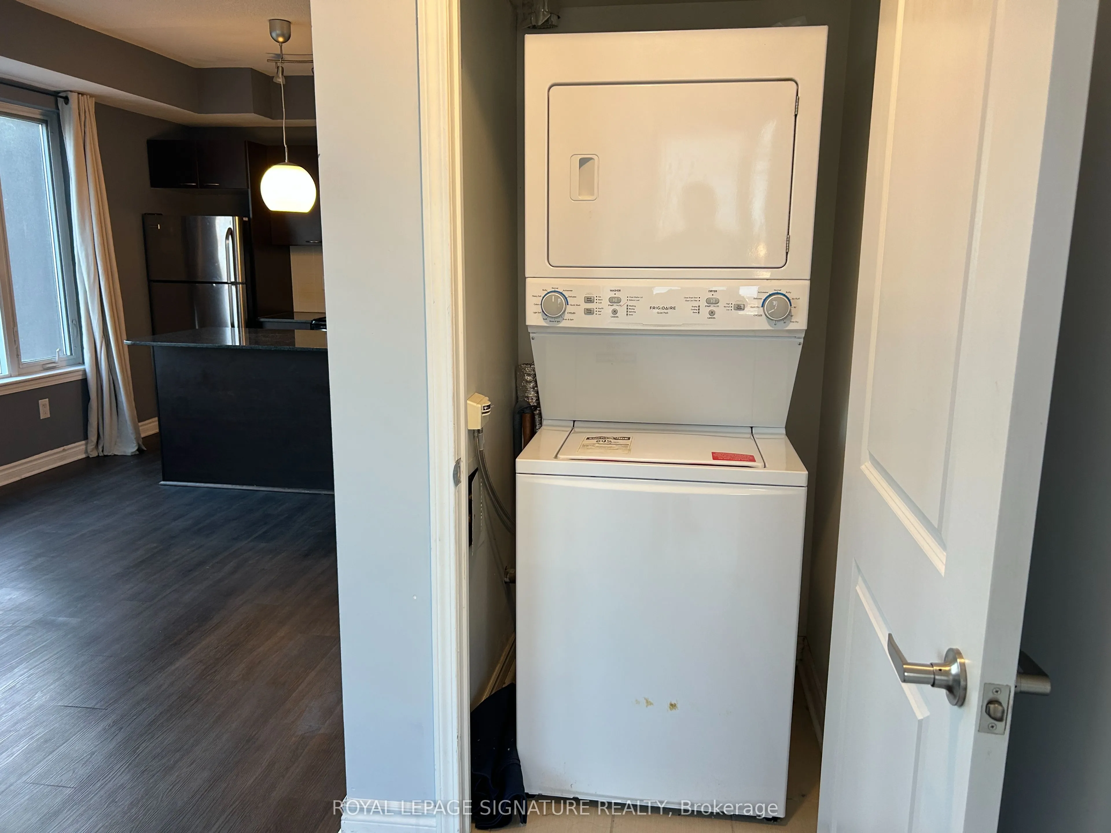 385 Prince Of Wales Drive, #3005