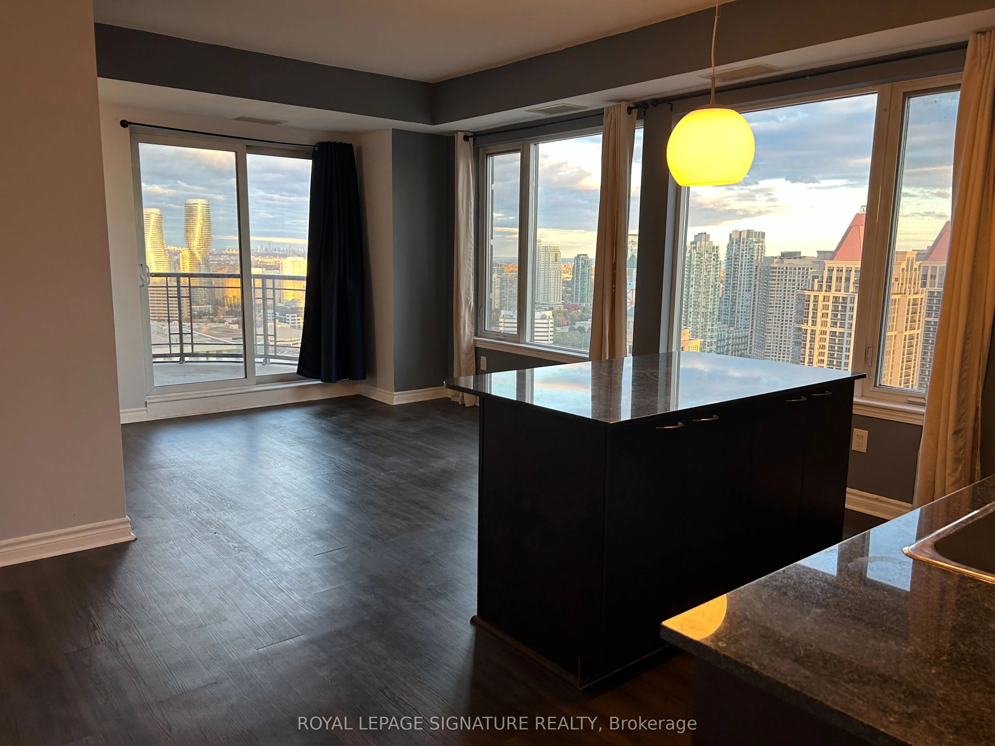 385 Prince Of Wales Drive, #3005