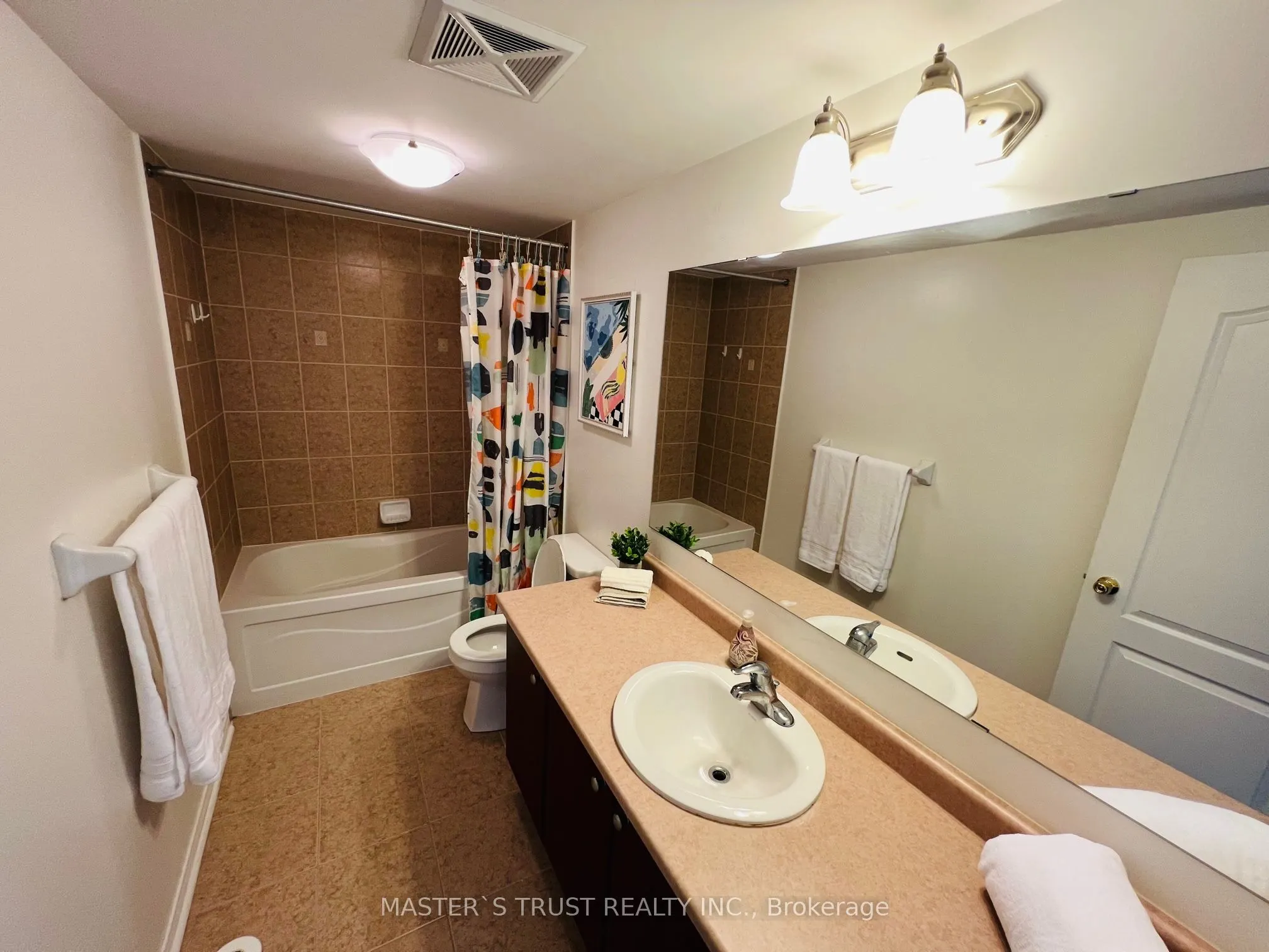 3335 Thomas Street N, #16