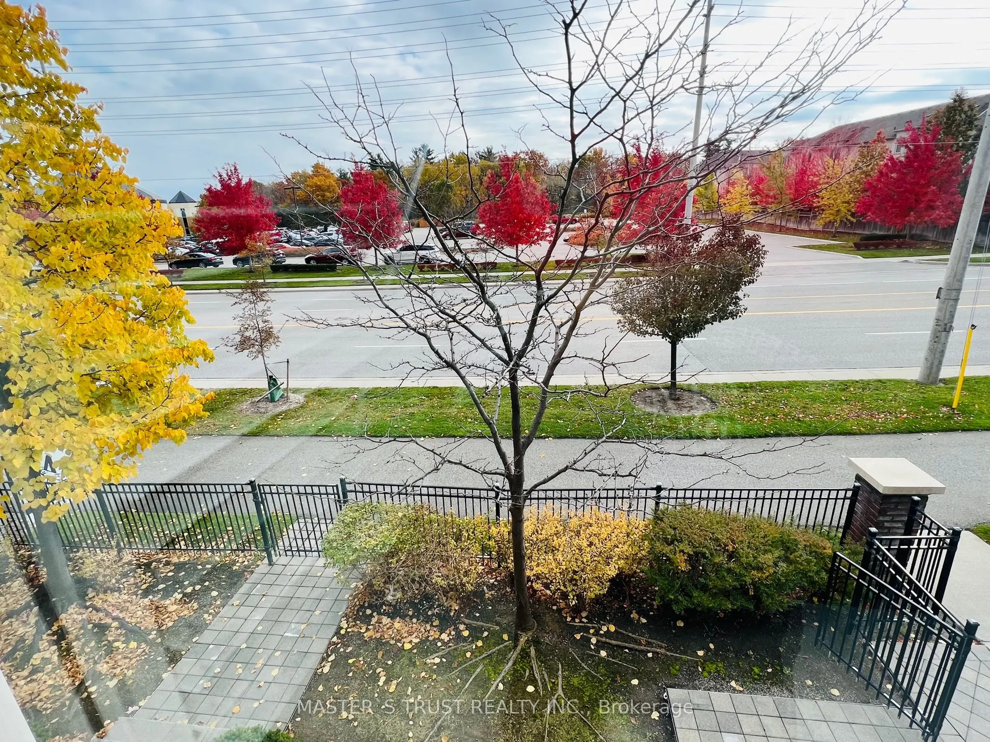 3335 Thomas Street N, #16