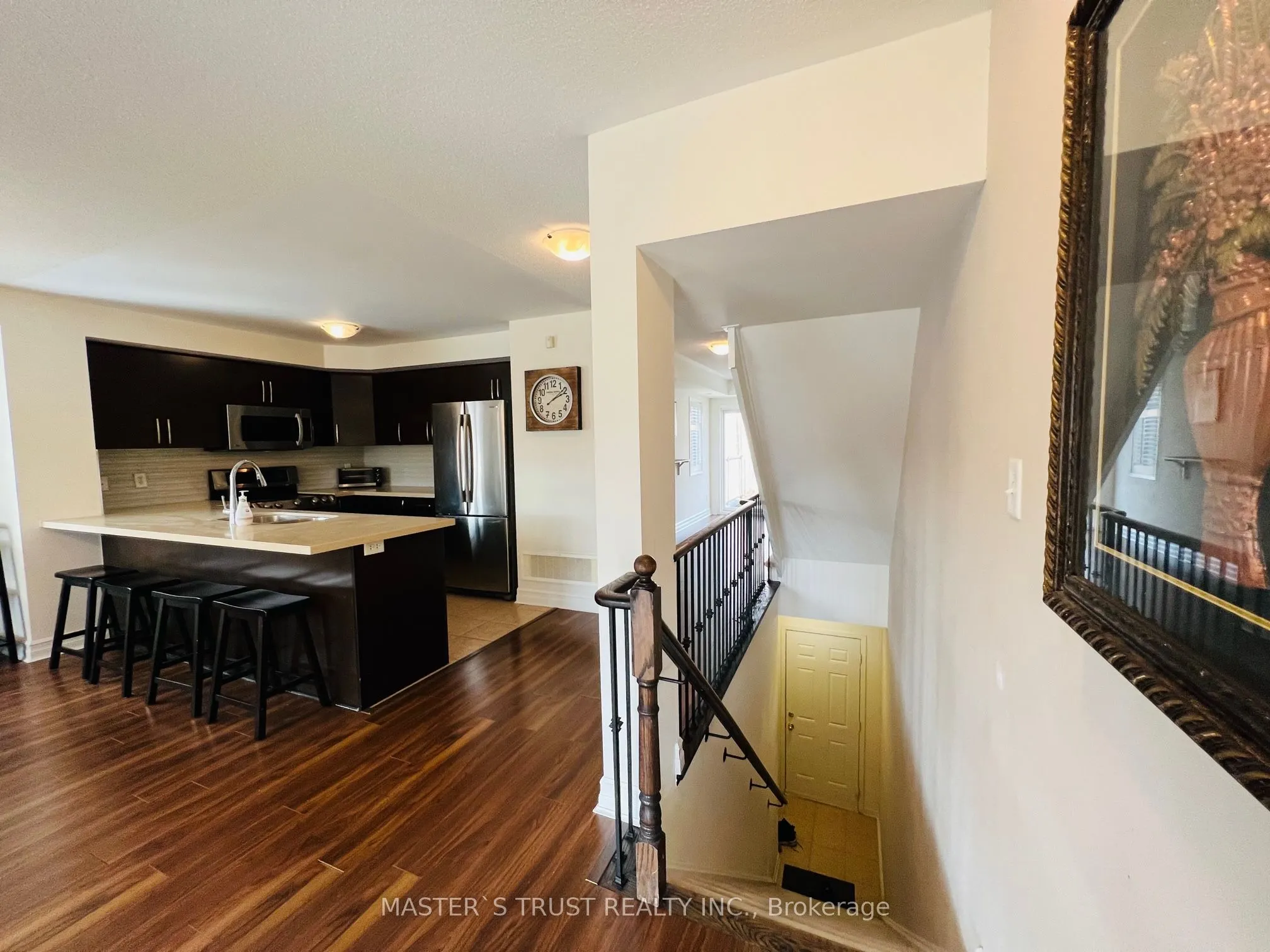 3335 Thomas Street N, #16