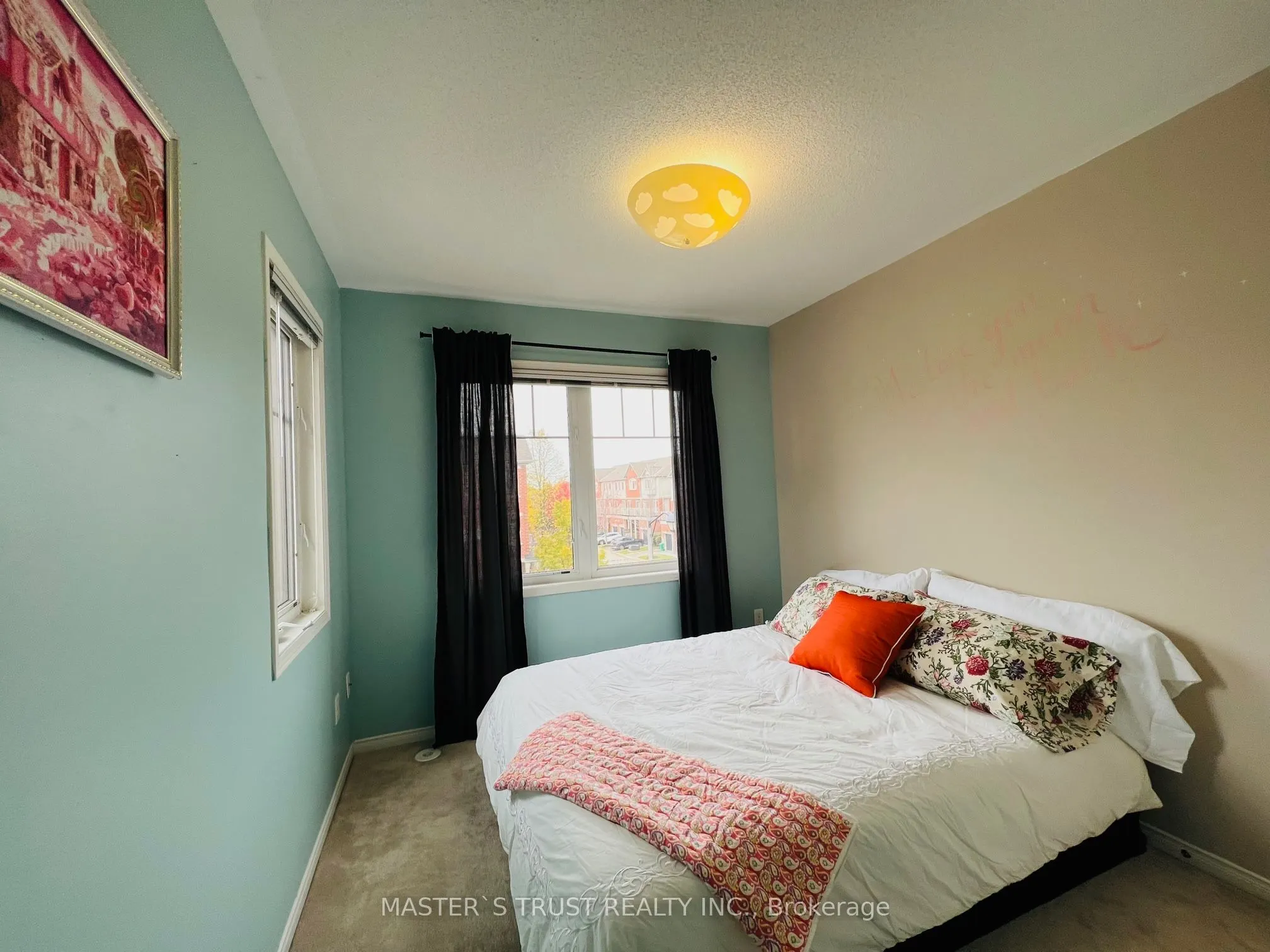 3335 Thomas Street N, #16