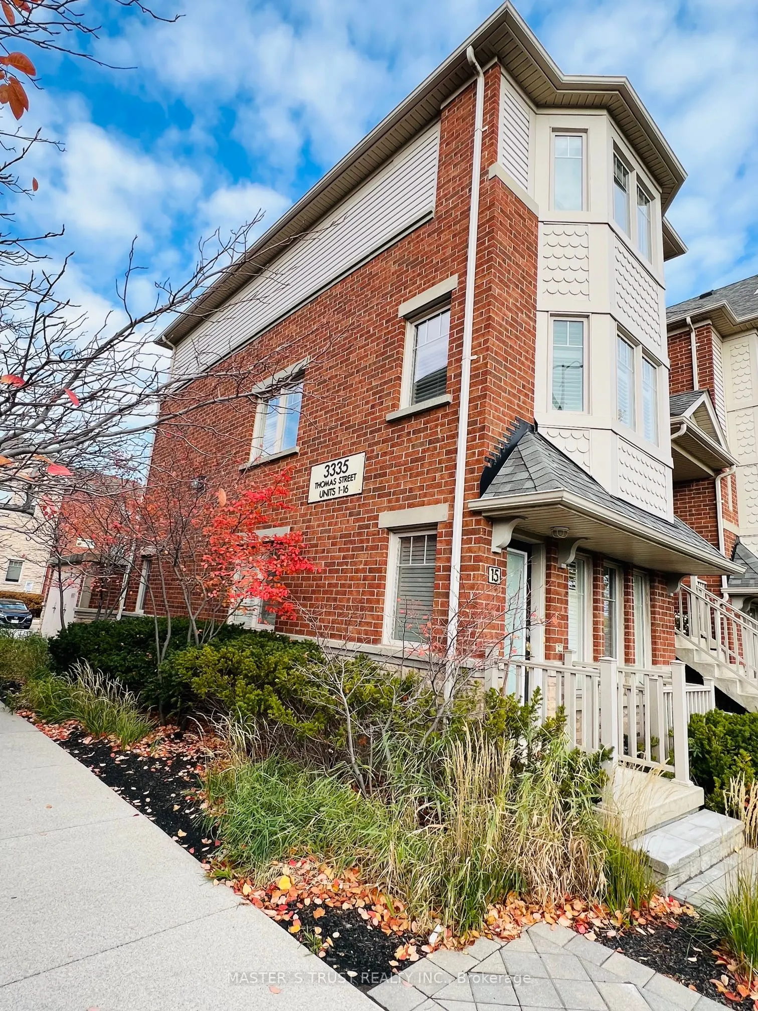 3335 Thomas Street N, #16