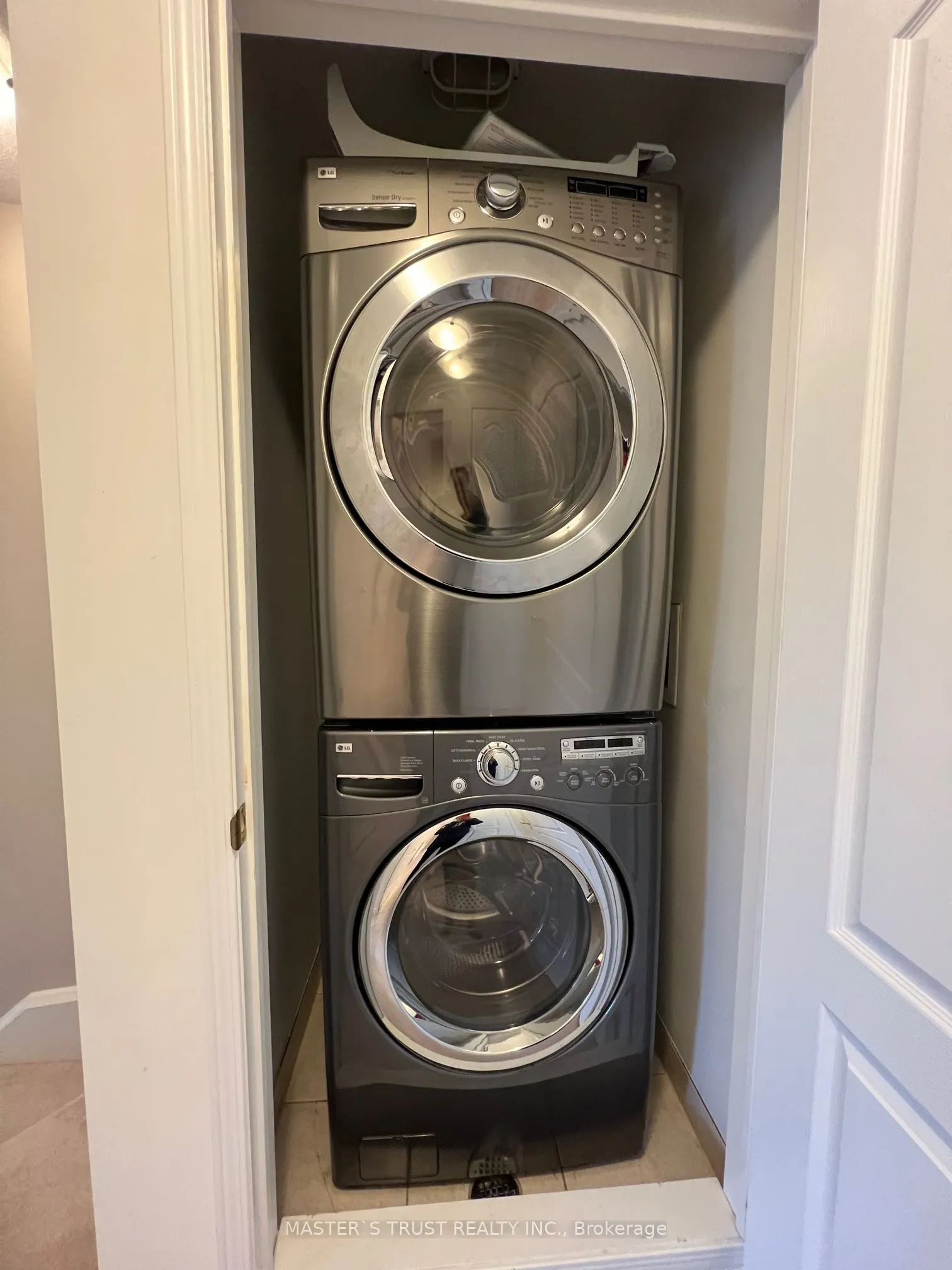 3335 Thomas Street N, #16