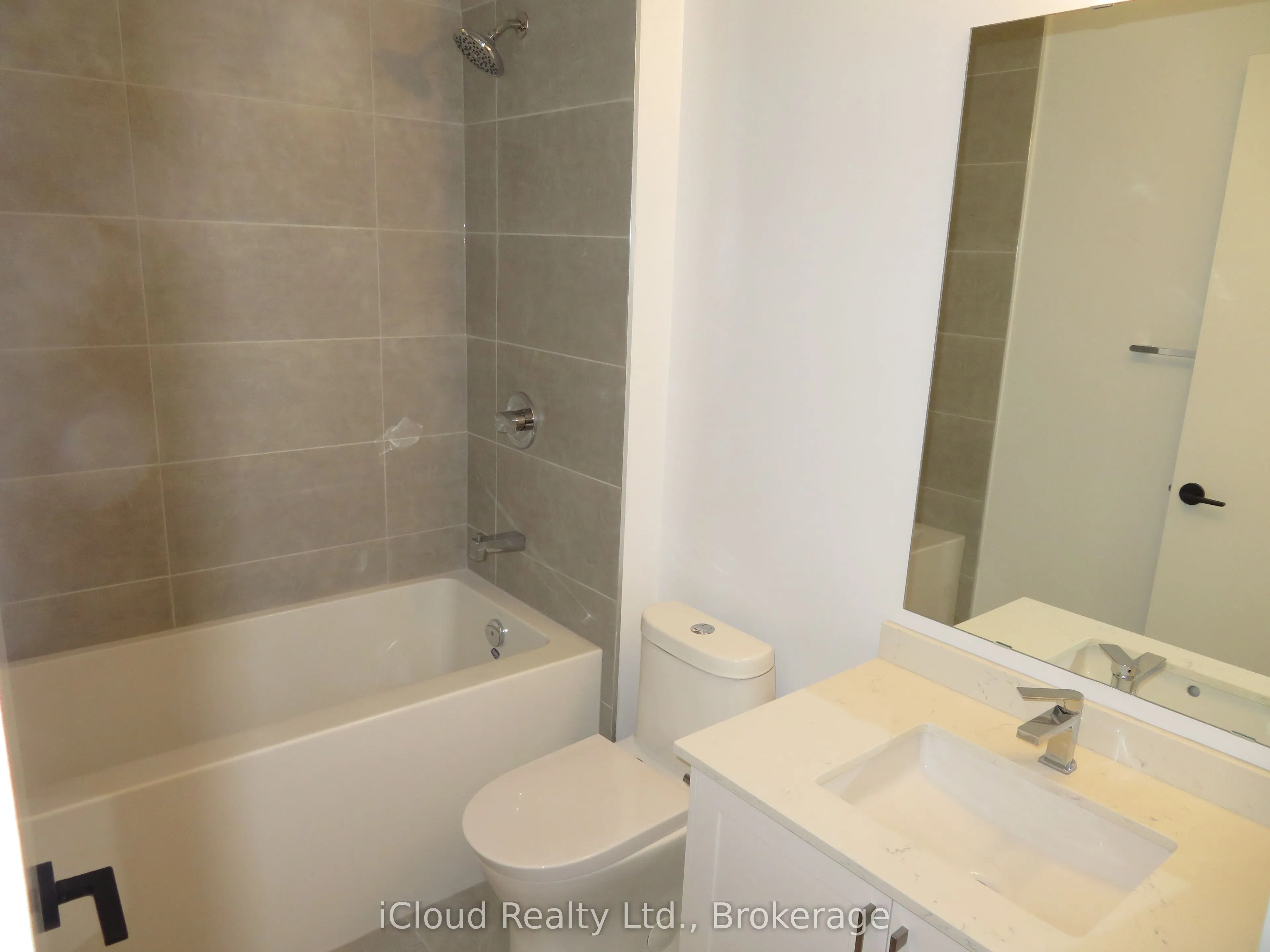 2450 Old Bronte Road, #446