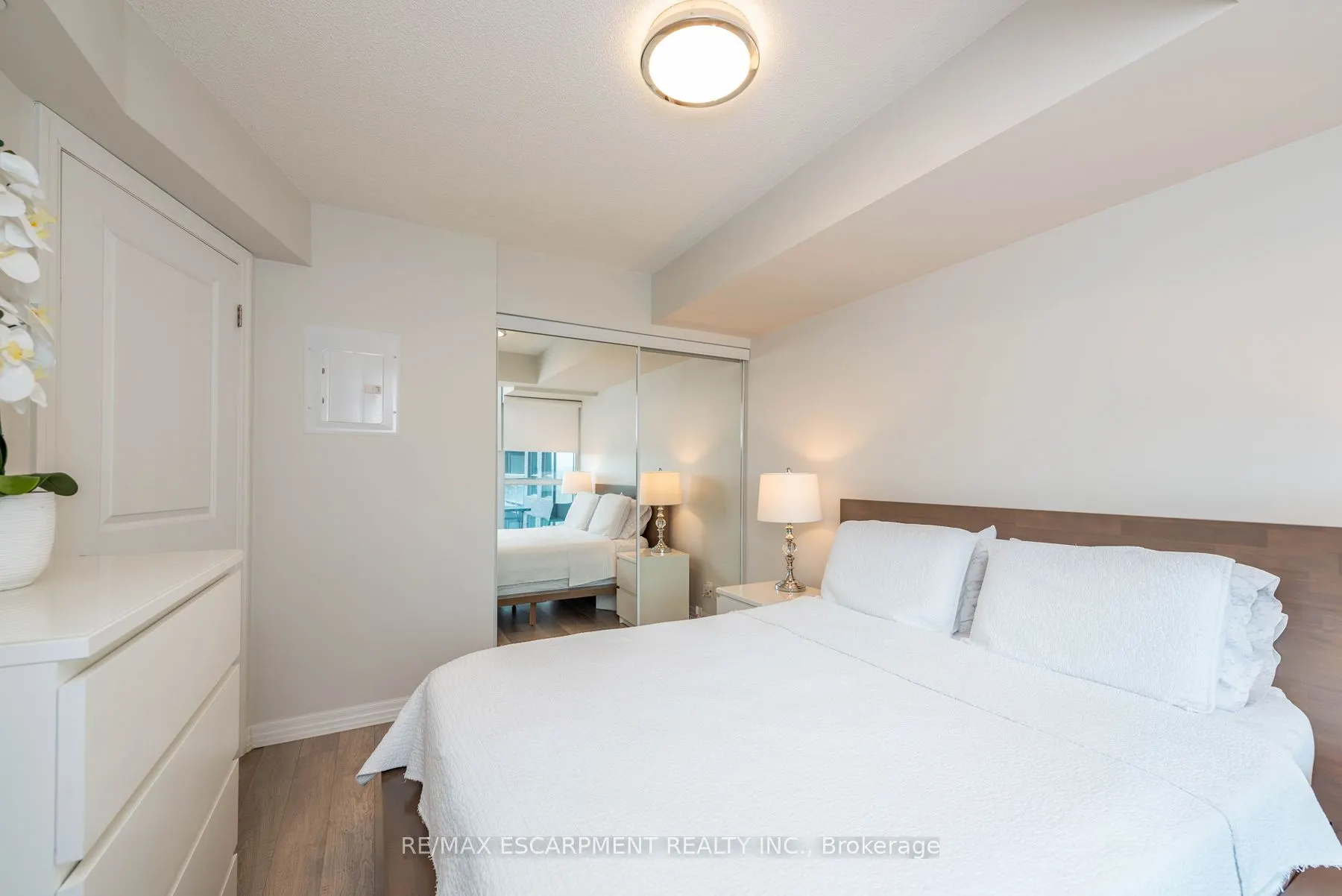 80 Esther Lorrie Drive, #802