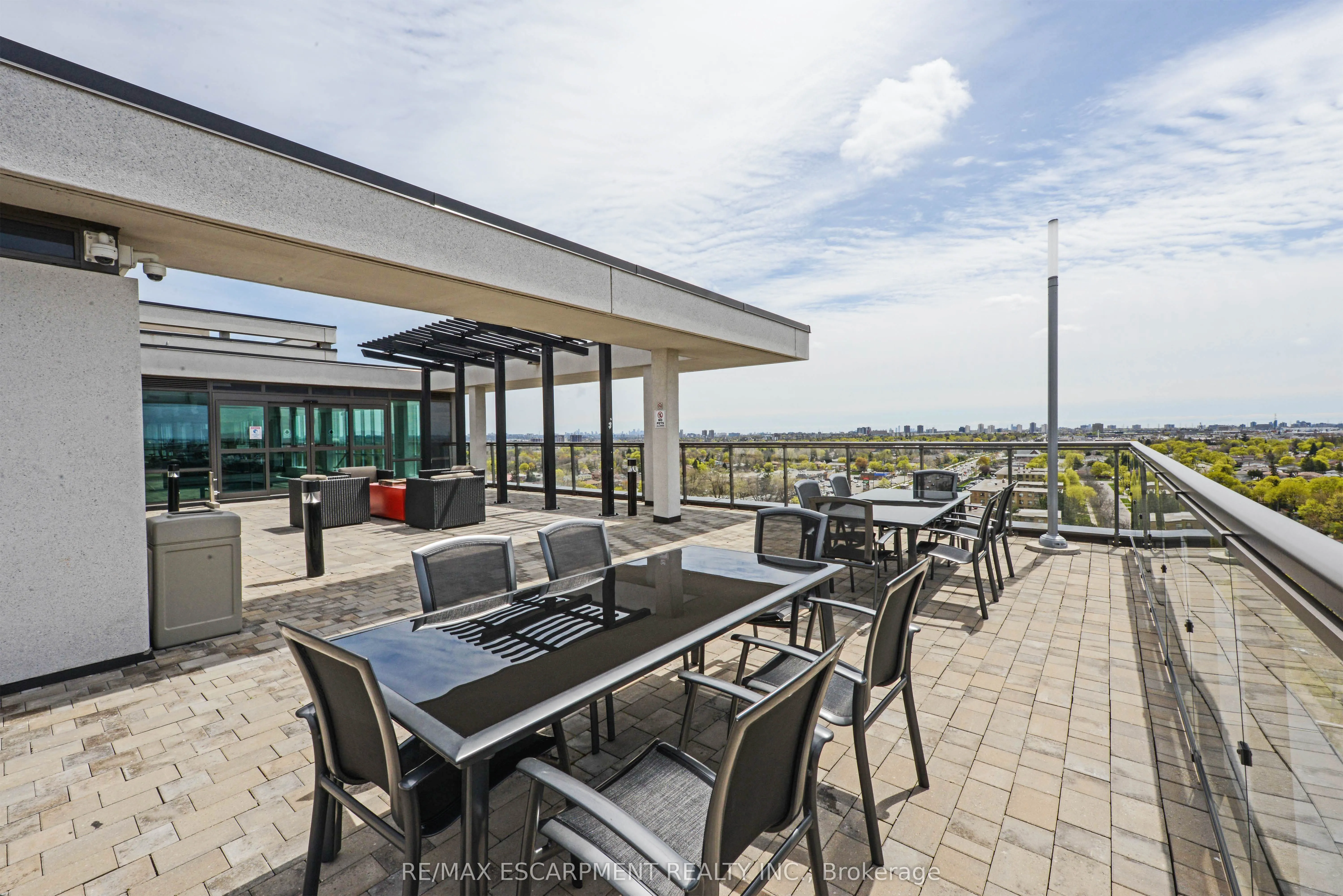 80 Esther Lorrie Drive, #802