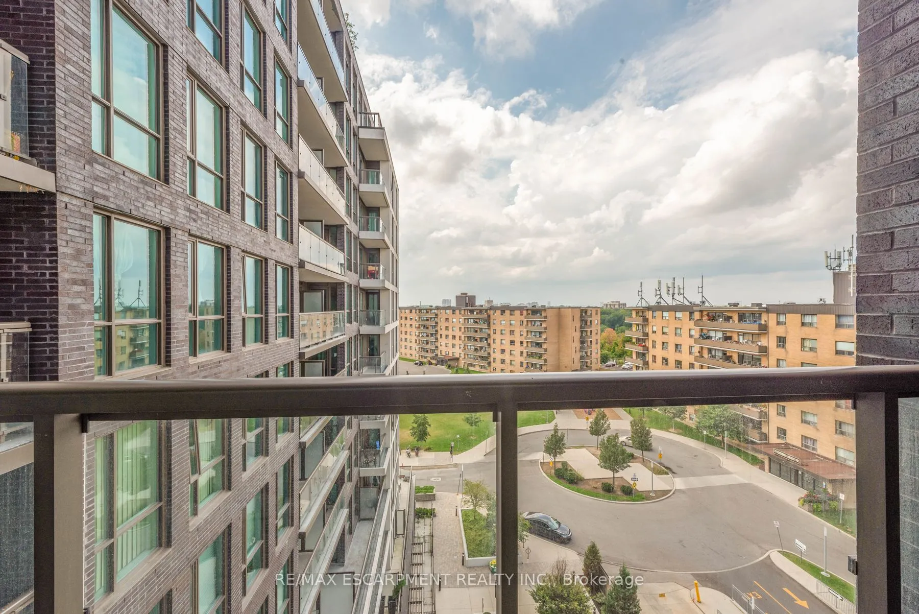 80 Esther Lorrie Drive, #802