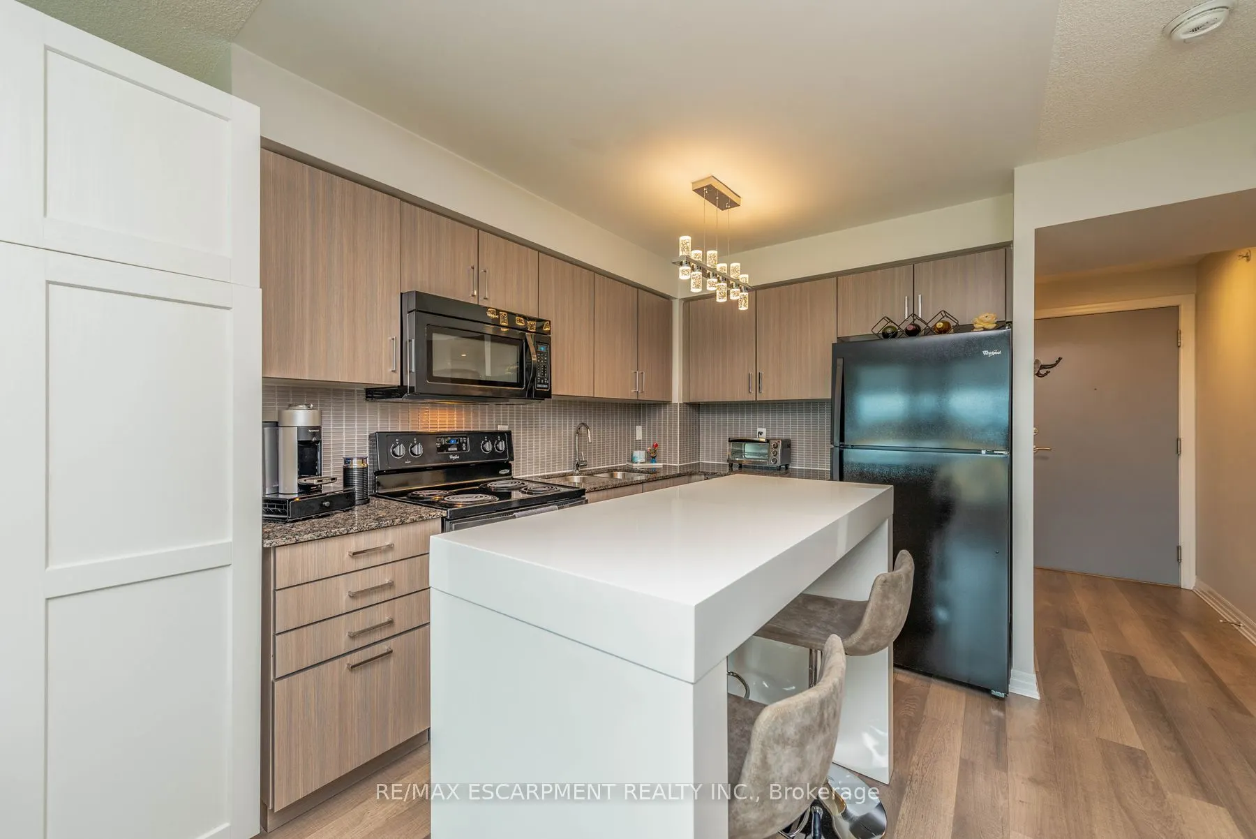 80 Esther Lorrie Drive, #802