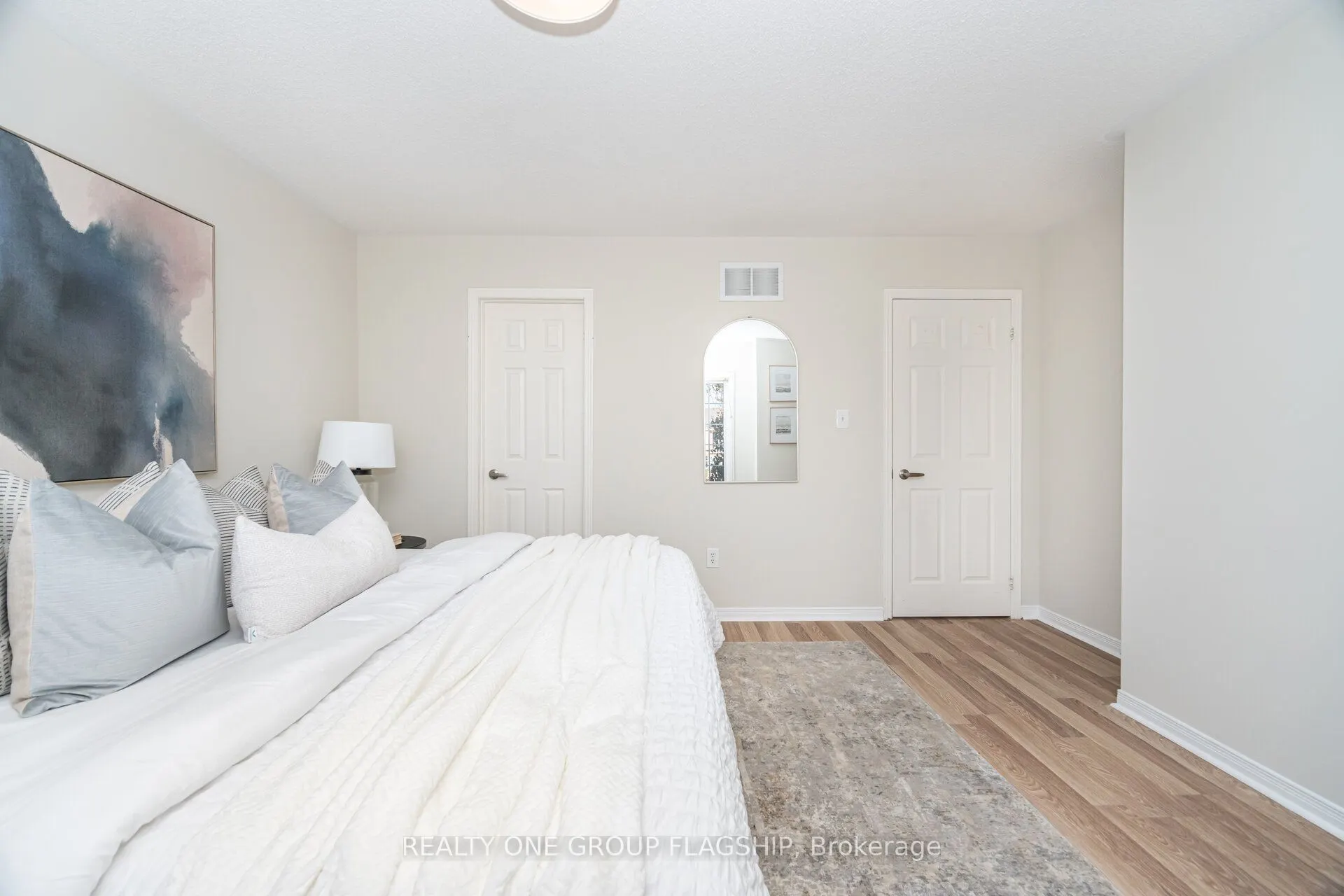 1082 Felicity Crescent