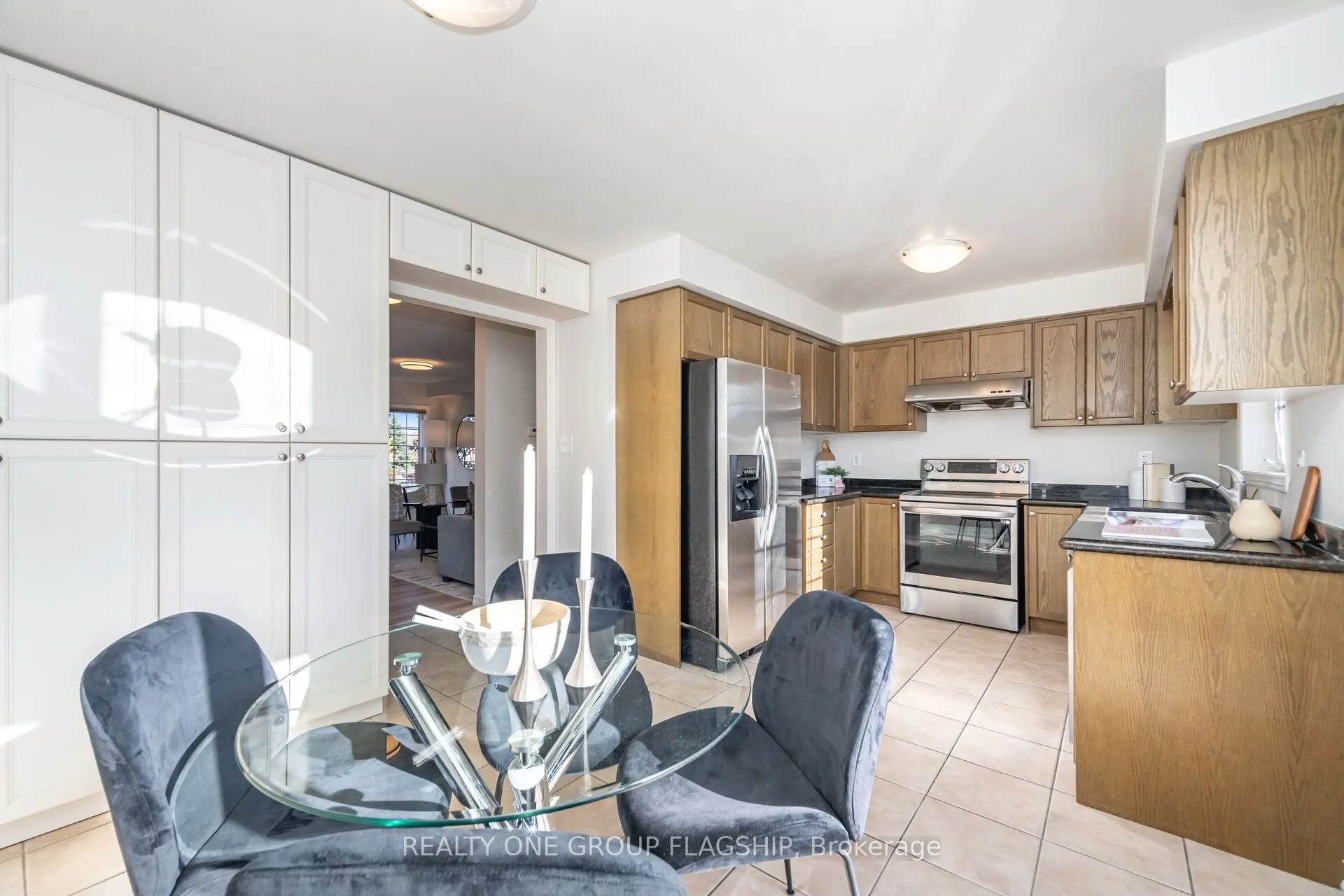 1082 Felicity Crescent