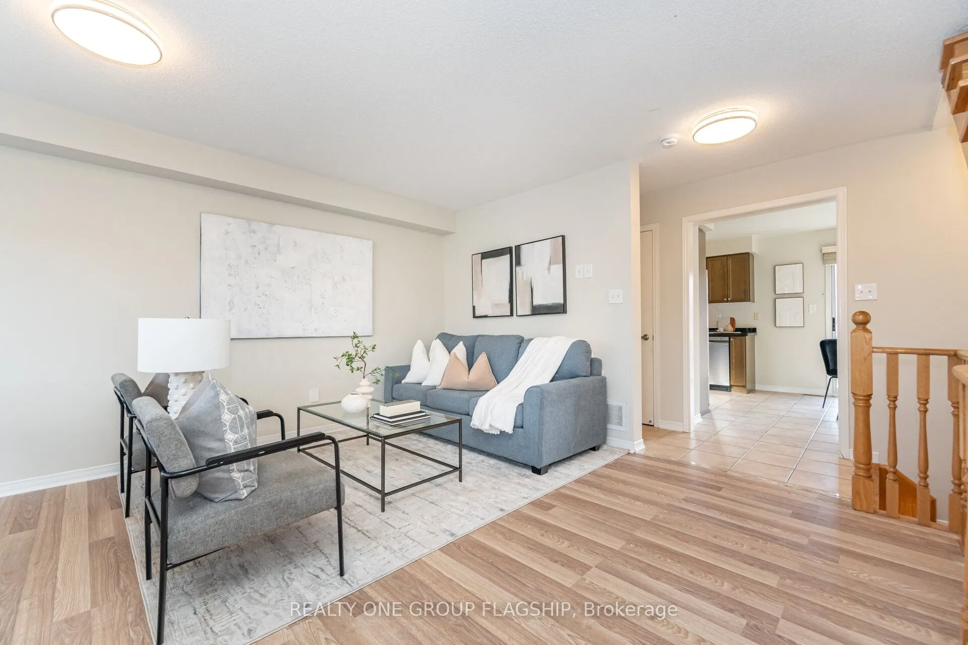 1082 Felicity Crescent