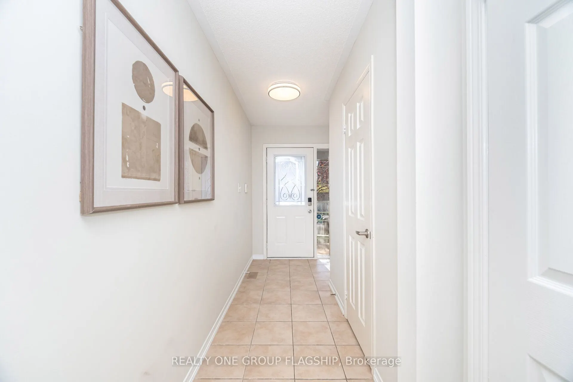 1082 Felicity Crescent