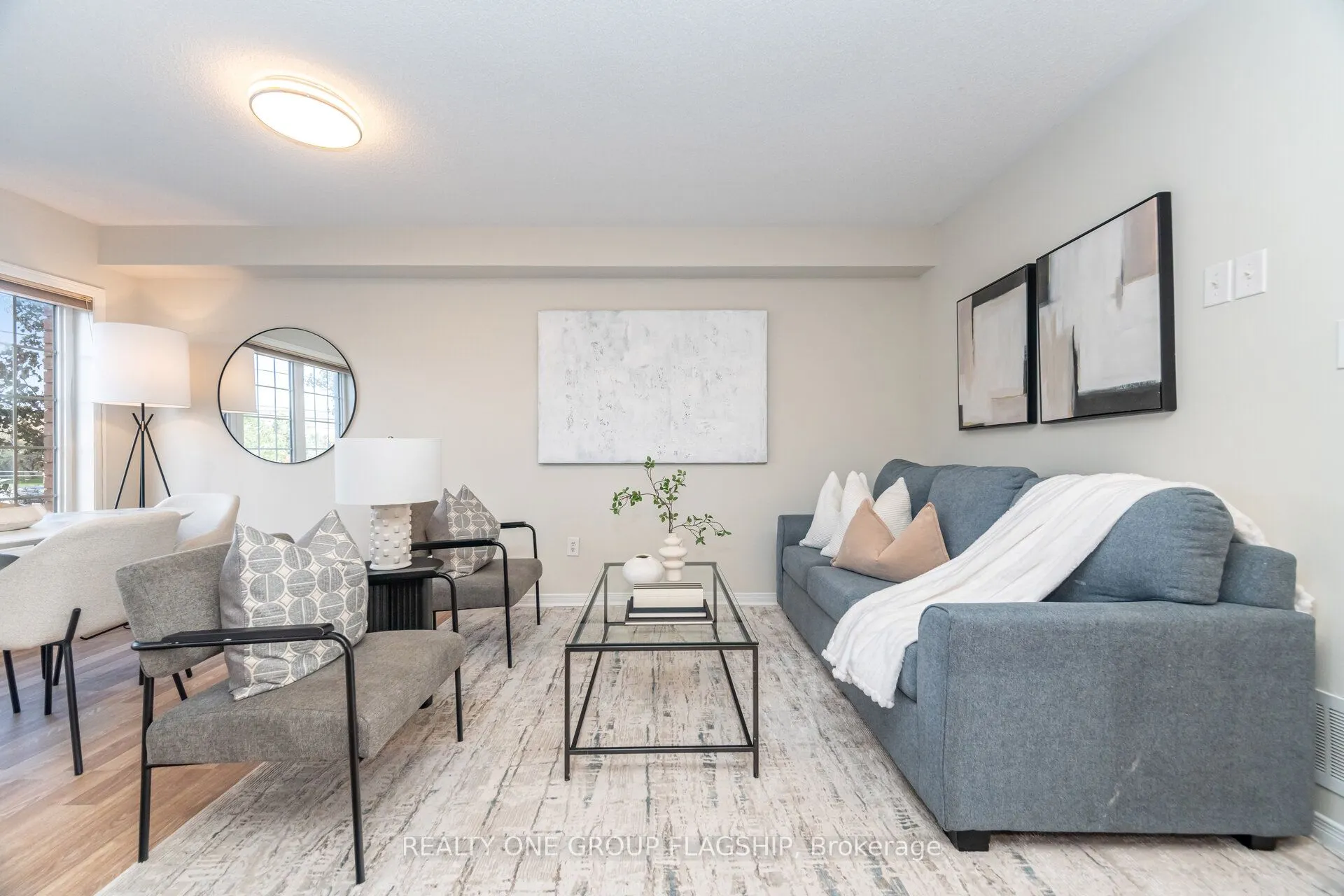 1082 Felicity Crescent