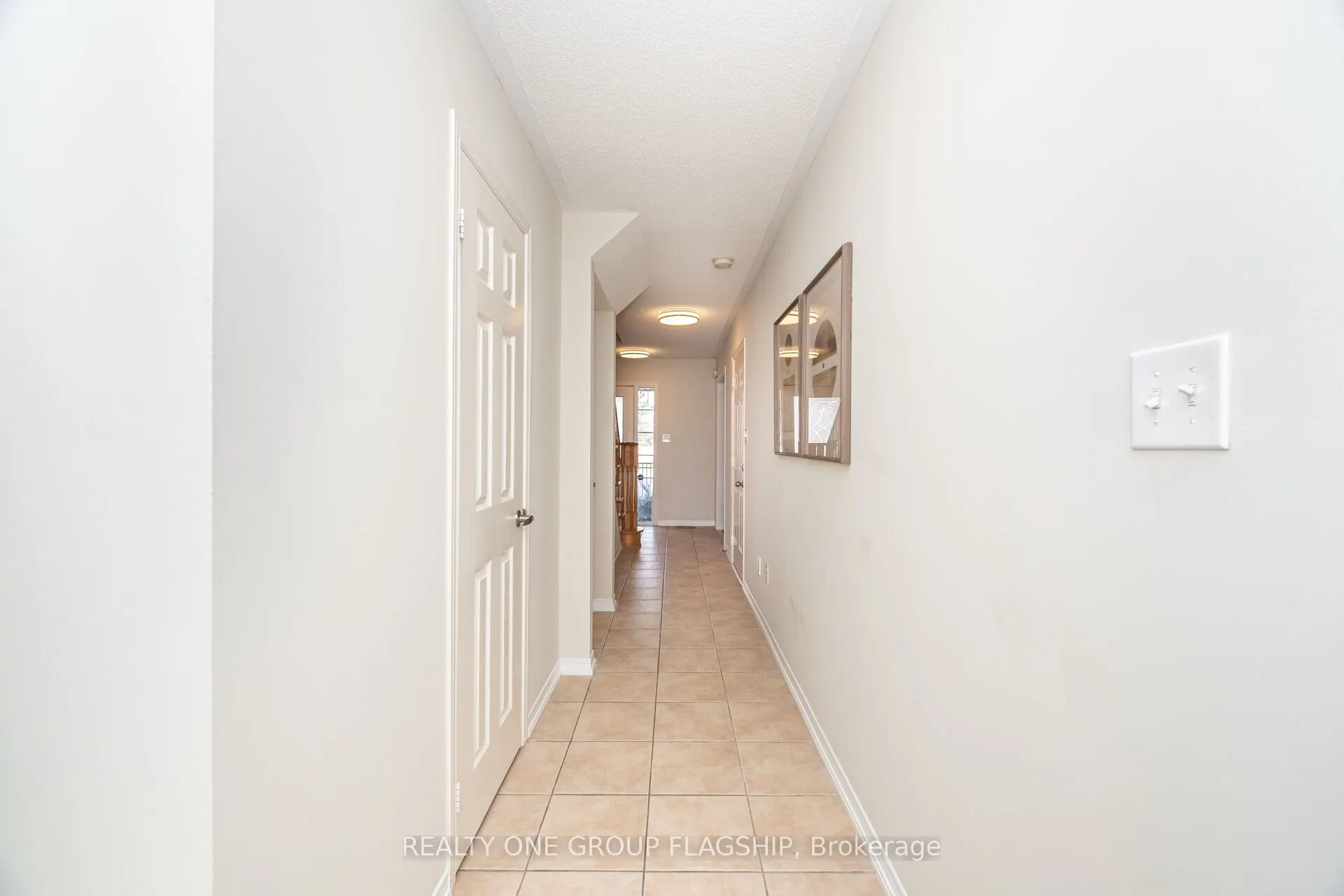 1082 Felicity Crescent