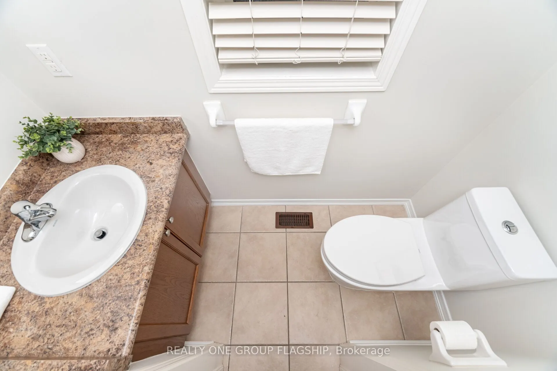 1082 Felicity Crescent