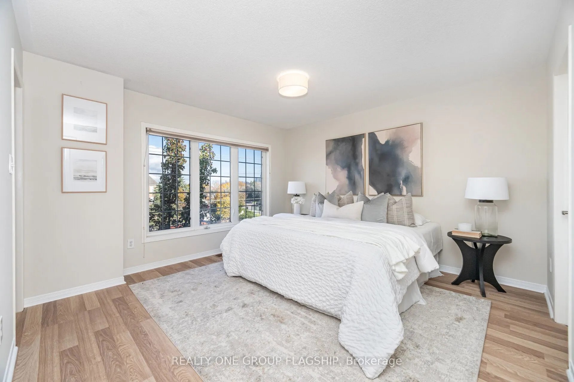 1082 Felicity Crescent