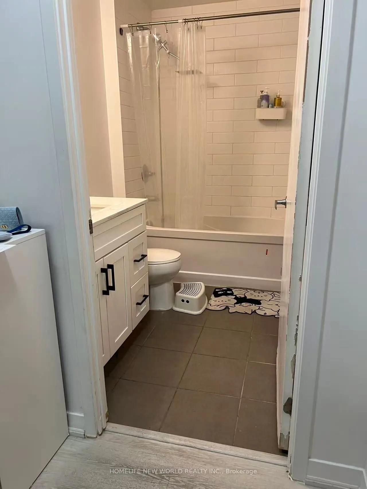 360 Square One Drive, #2203