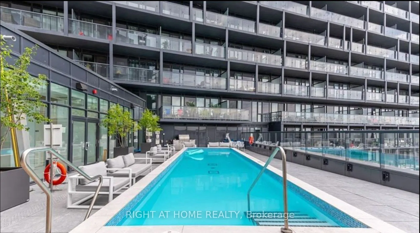 3200 Dakota Commons, #B716