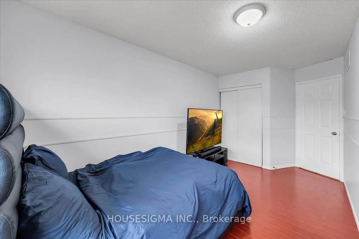 39 Weather Vane Lane