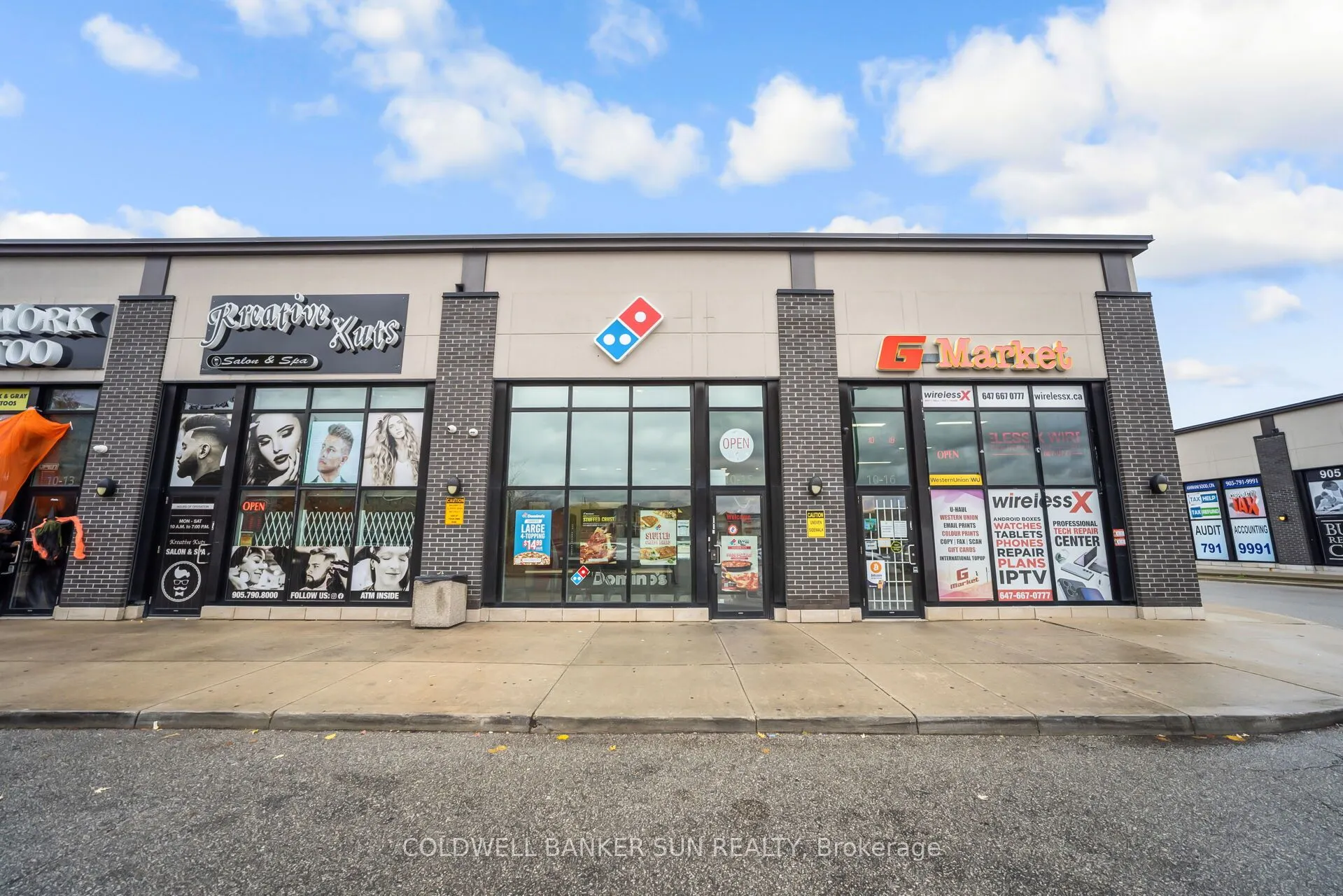 10 DEWSIDE Drive, #15