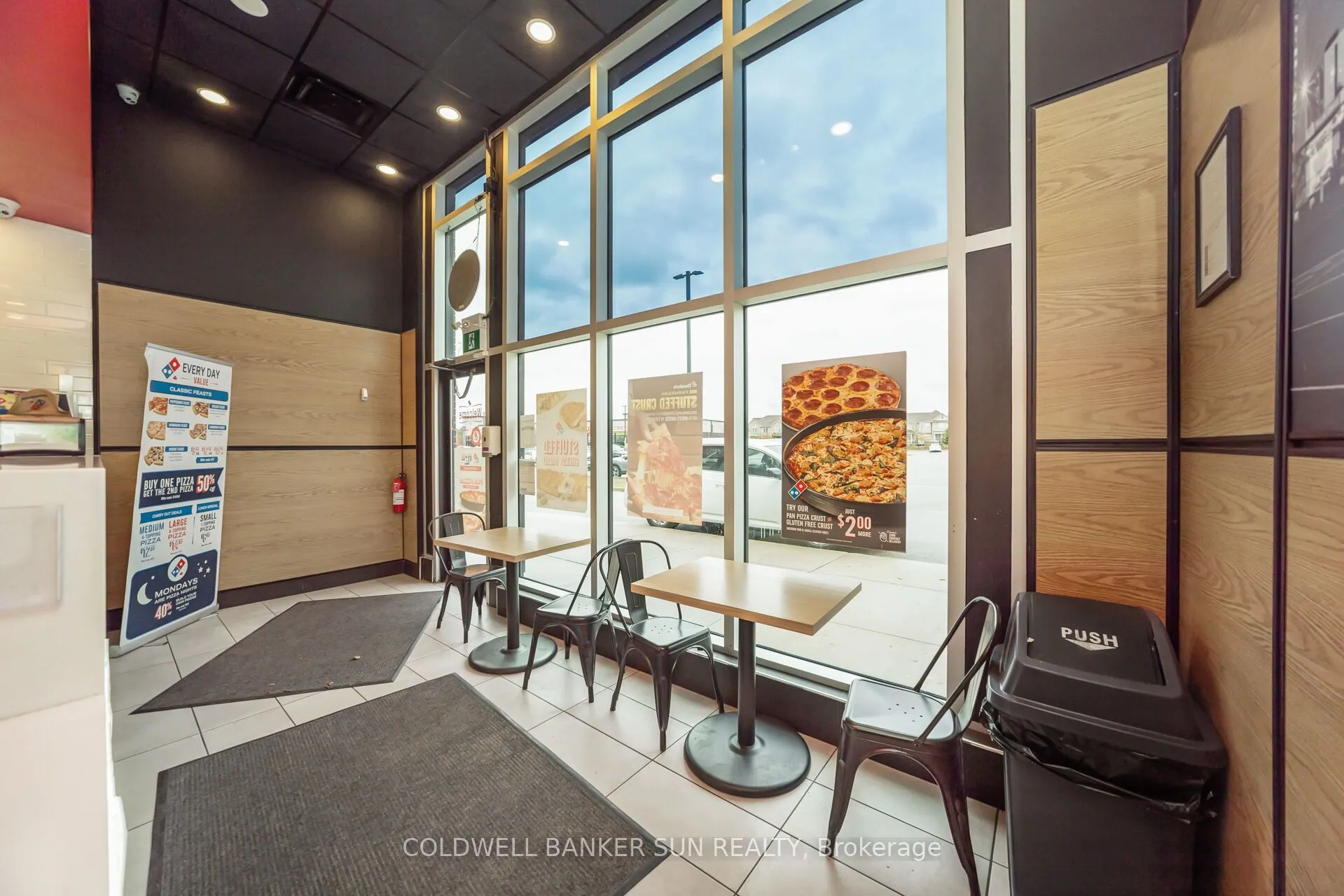 10 DEWSIDE Drive, #15