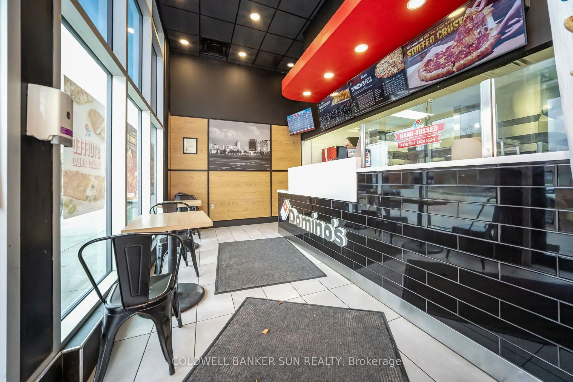 10 DEWSIDE Drive, #15