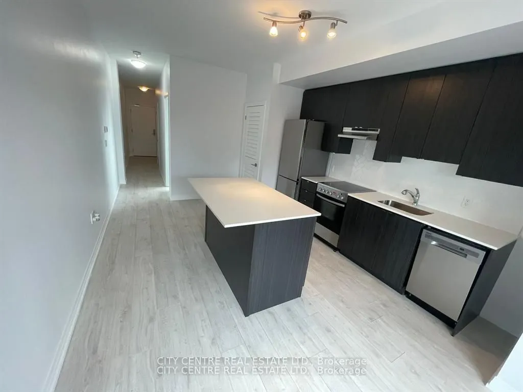 408 Browns Line, #109