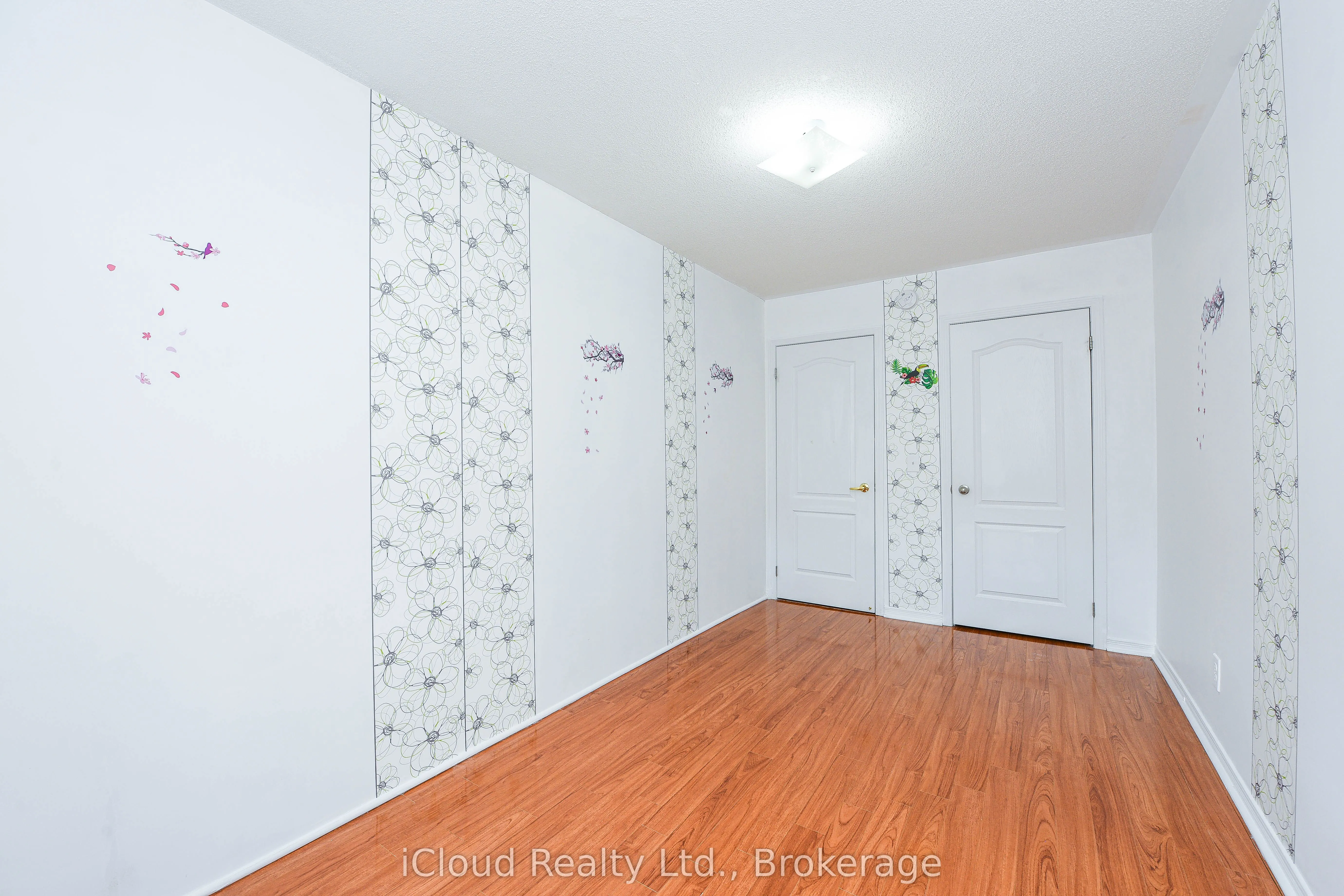 103 Cedar Lake Crescent, #131