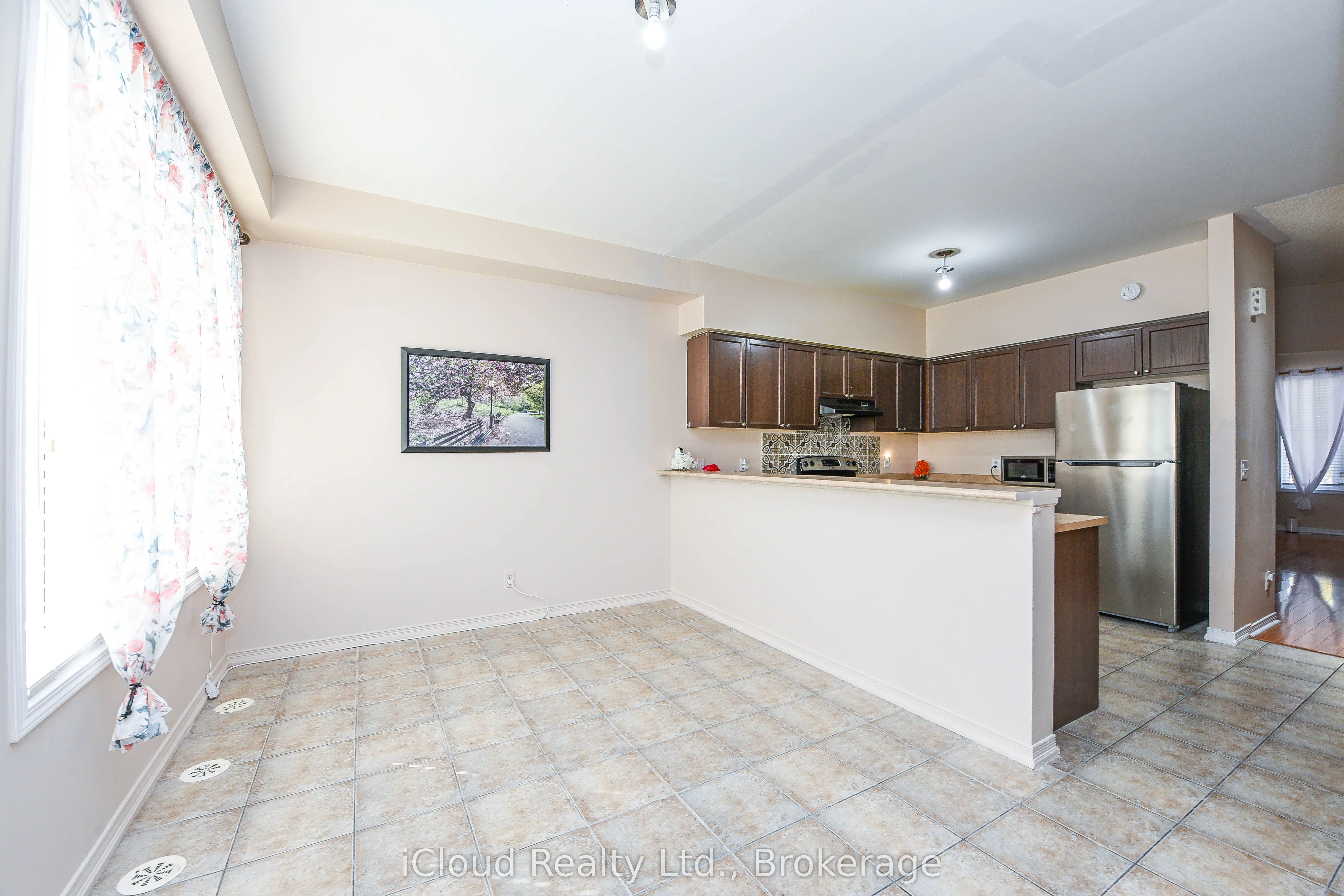 103 Cedar Lake Crescent, #131