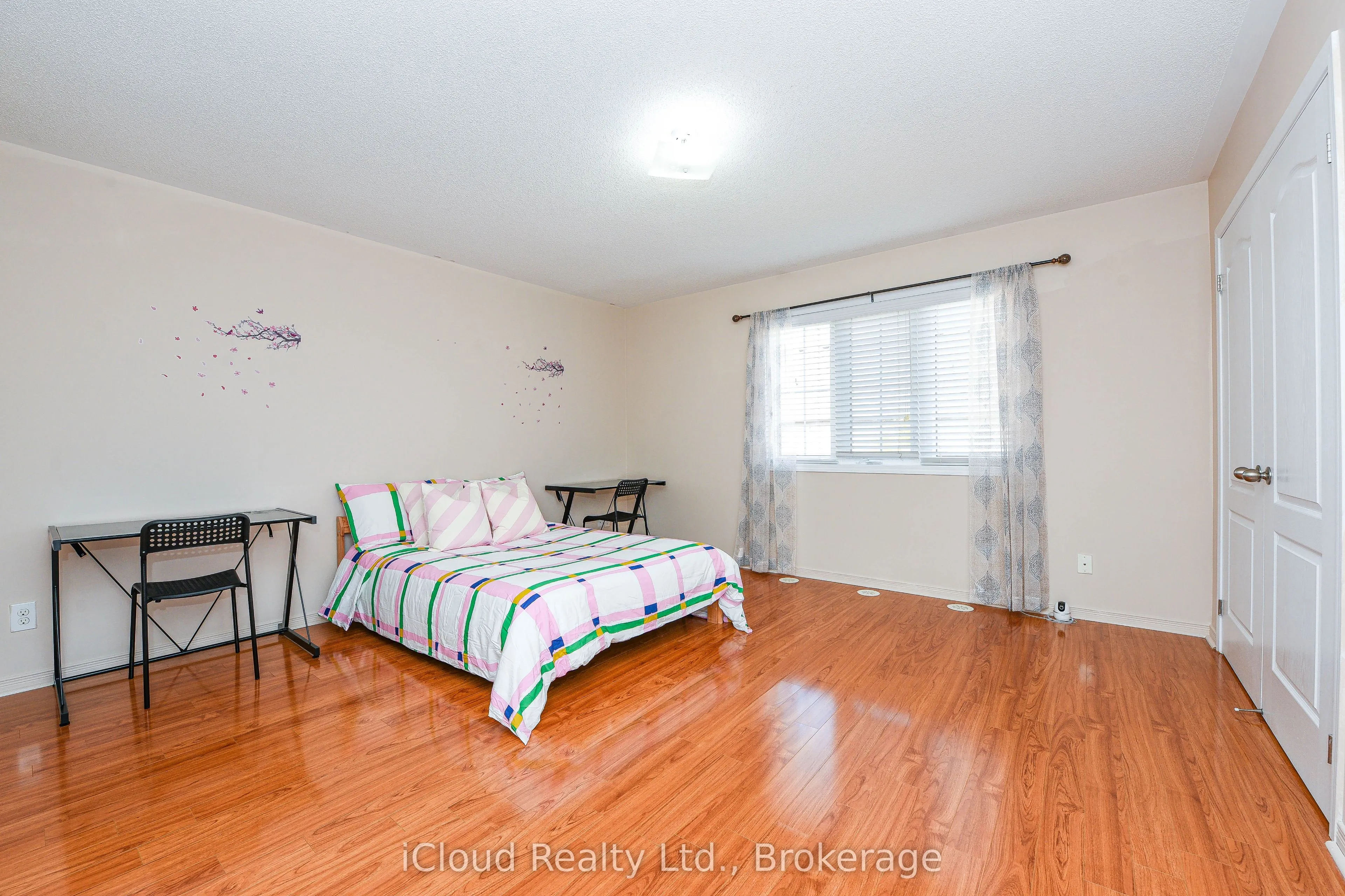 103 Cedar Lake Crescent, #131