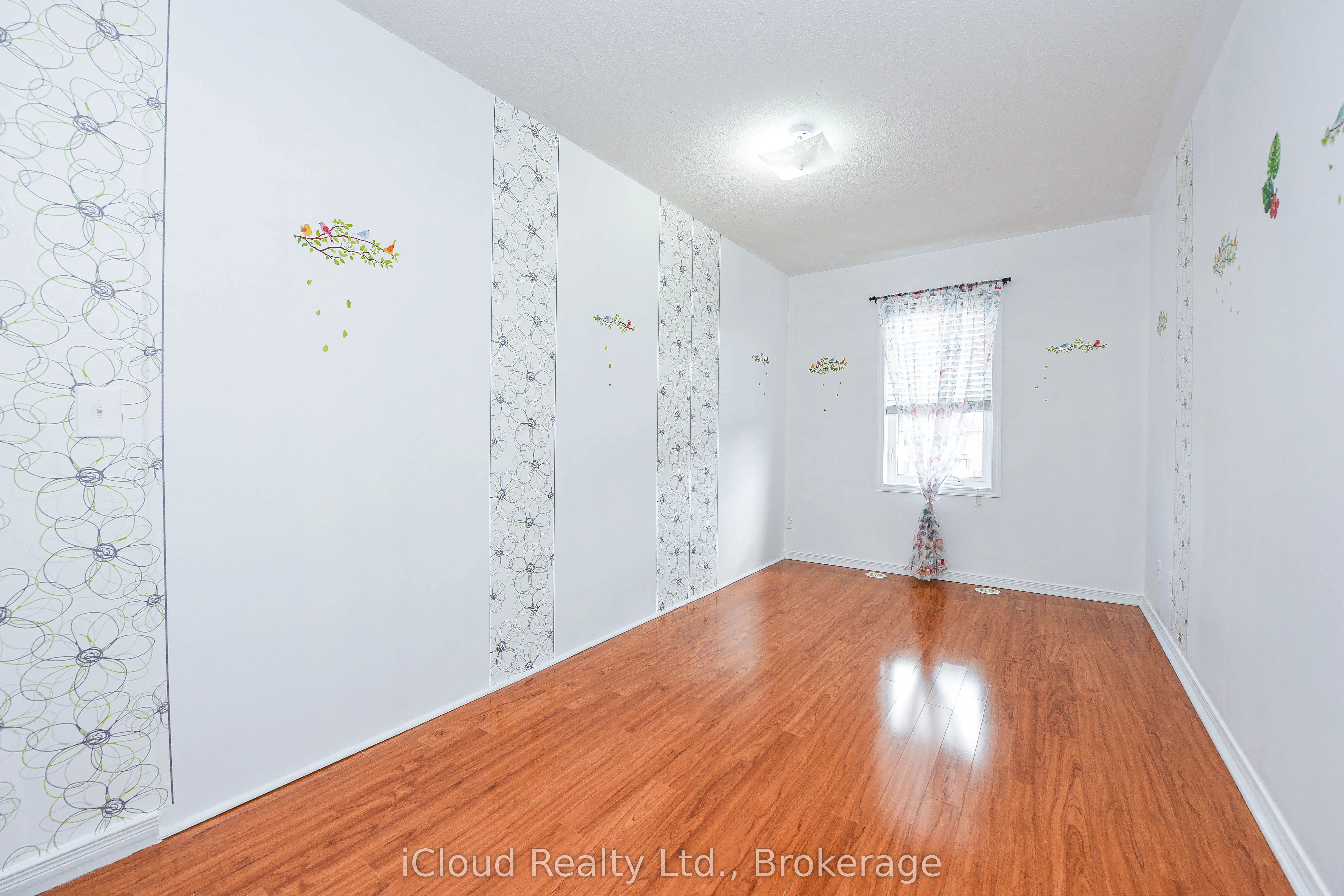 103 Cedar Lake Crescent, #131