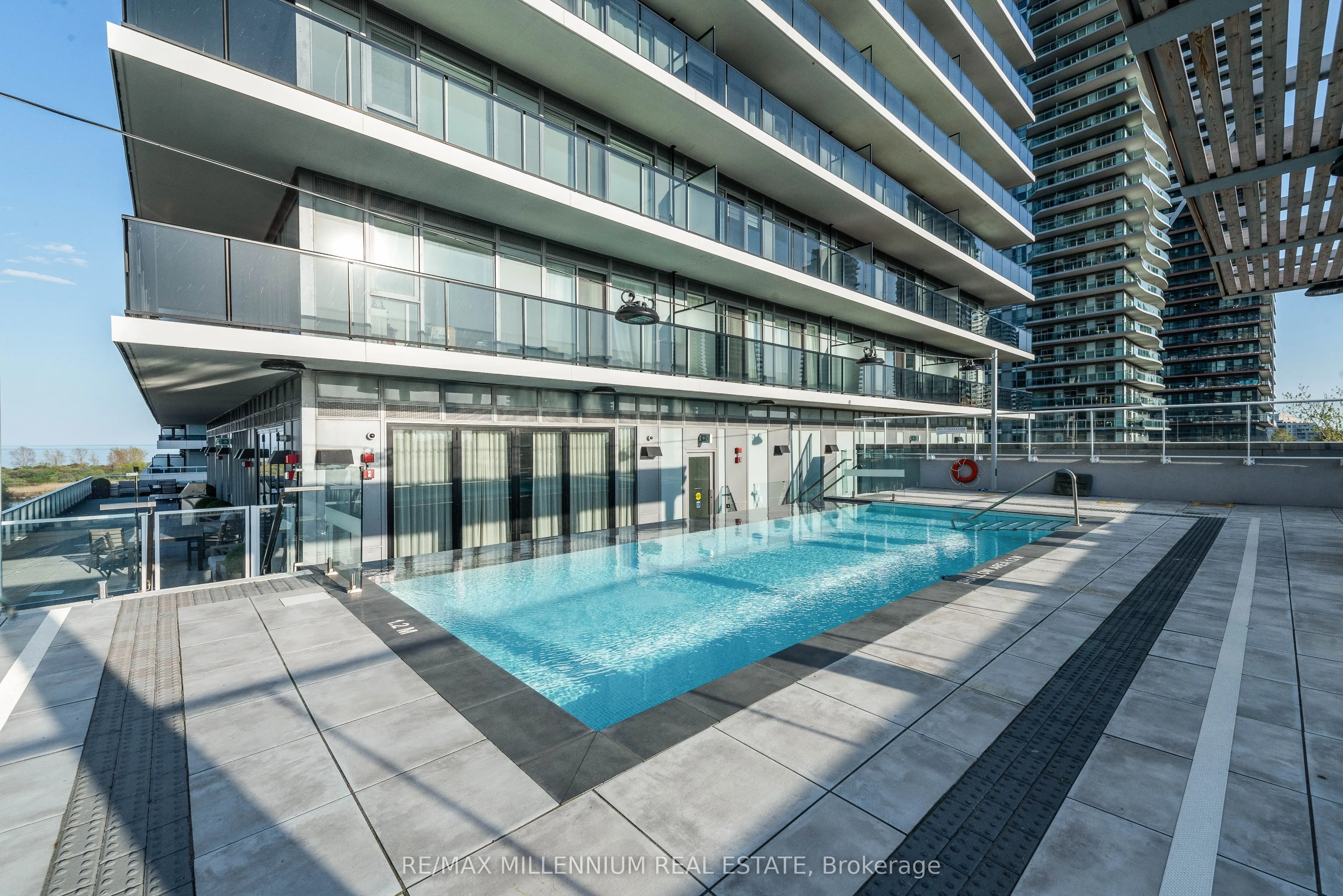 70 Annie Craig Drive #4801