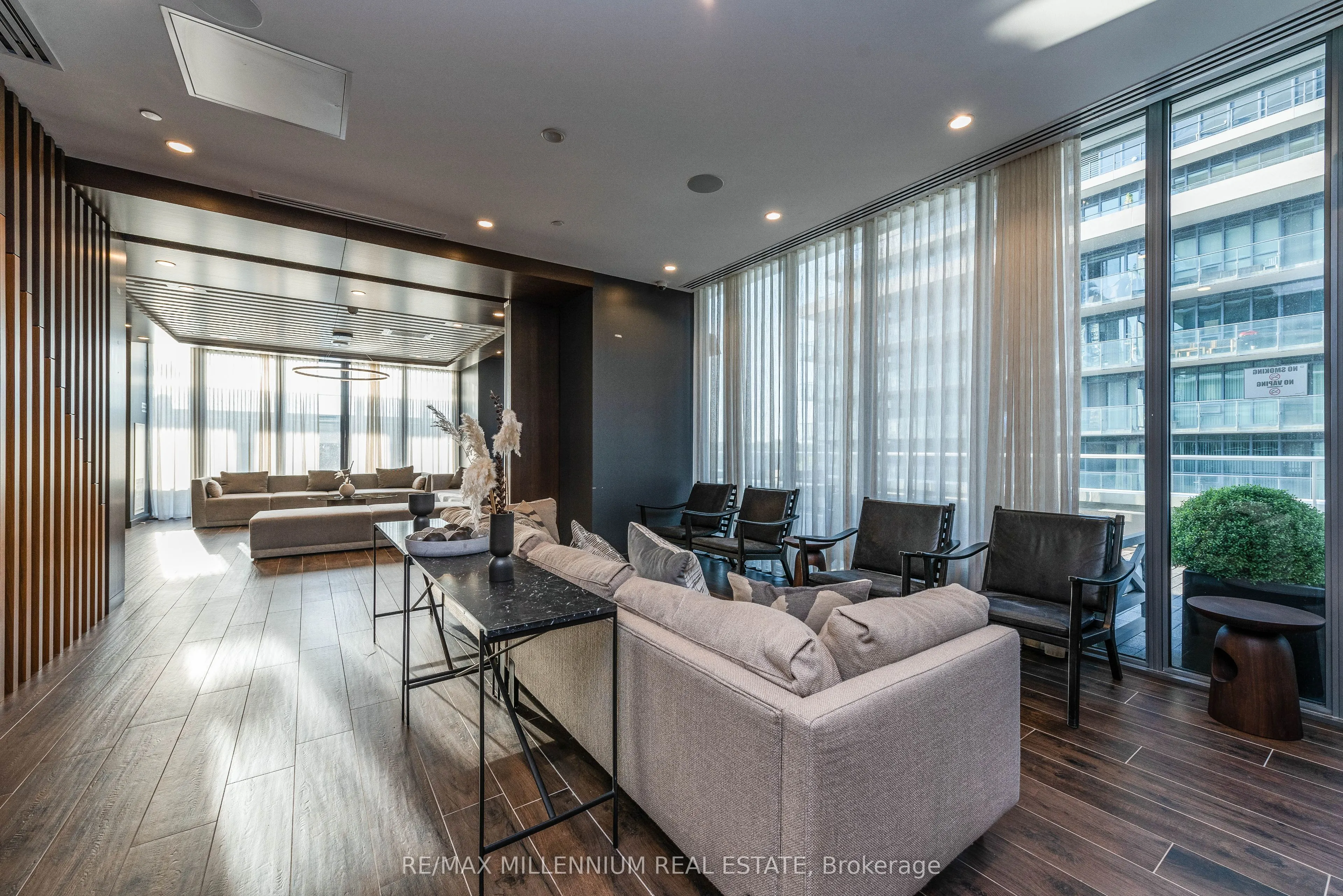 70 Annie Craig Drive #4801