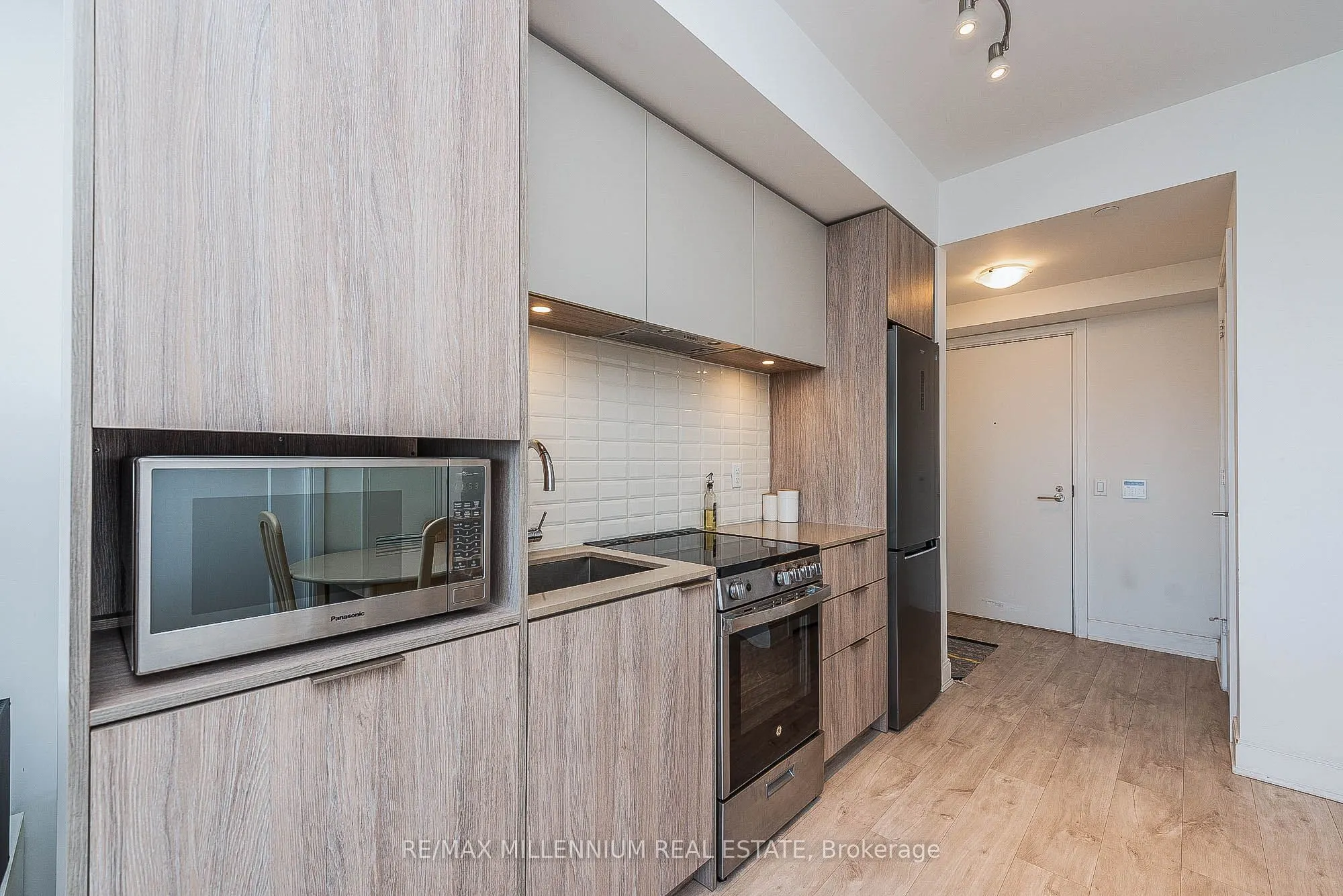 70 Annie Craig Drive #4801