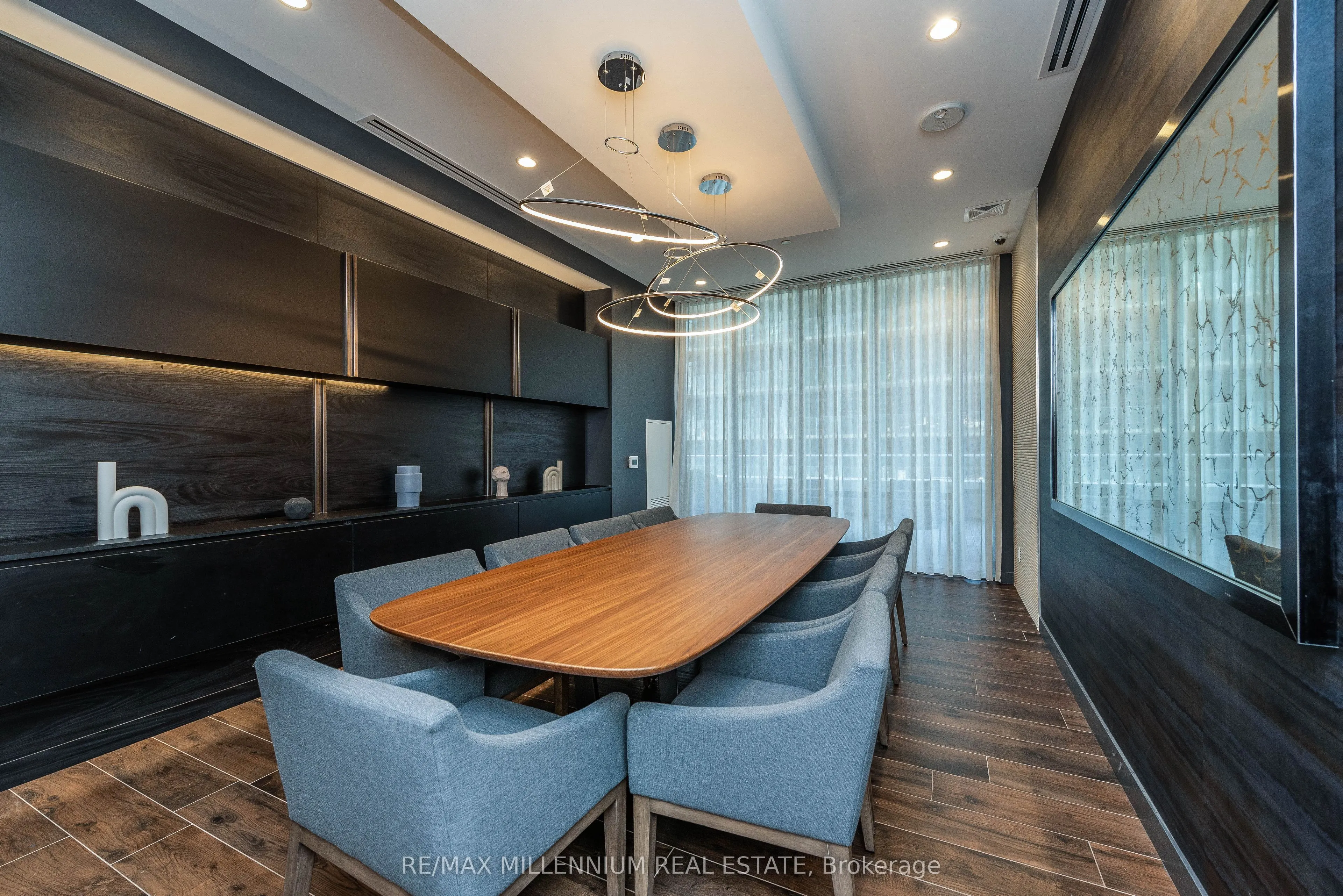 70 Annie Craig Drive #4801