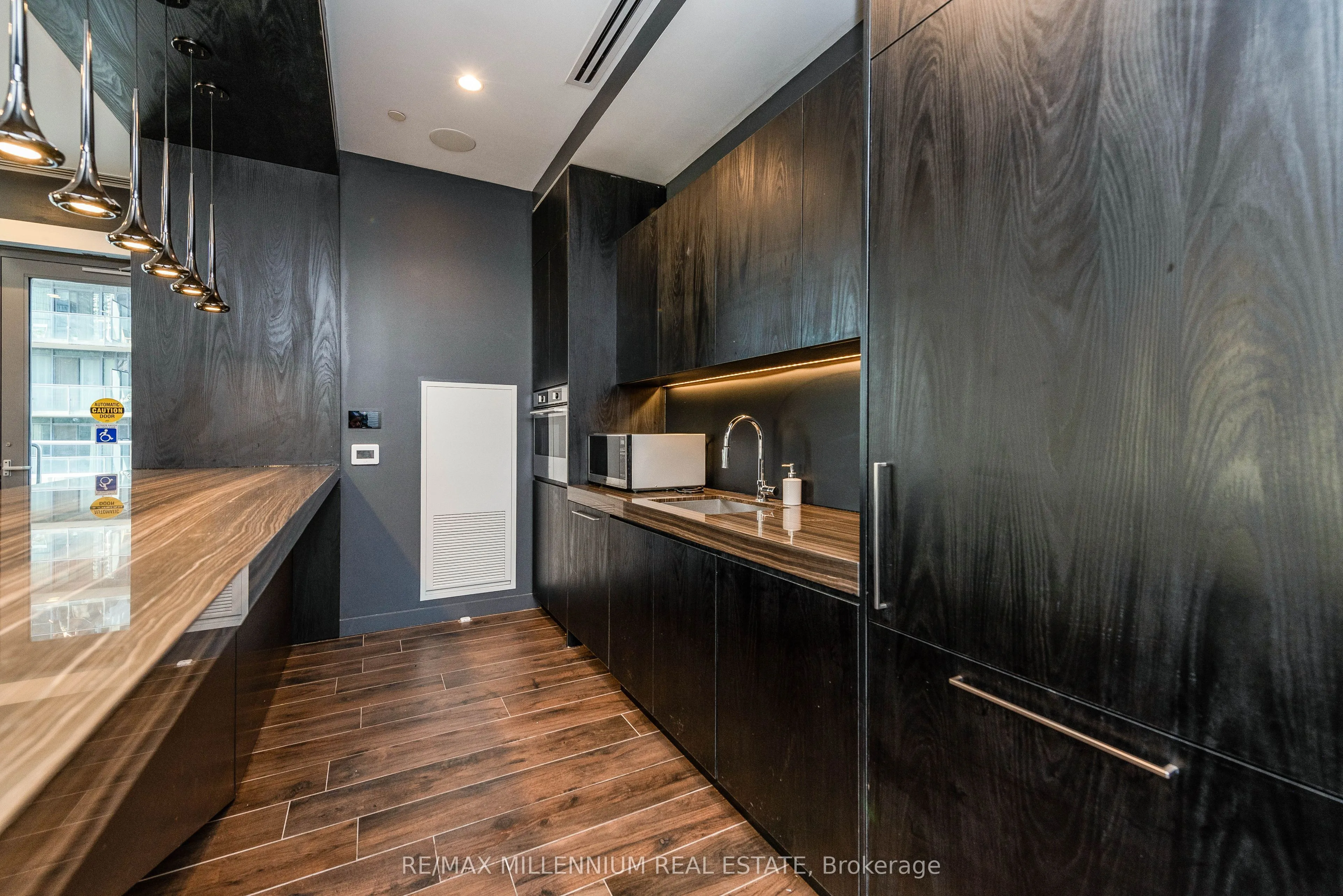 70 Annie Craig Drive #4801
