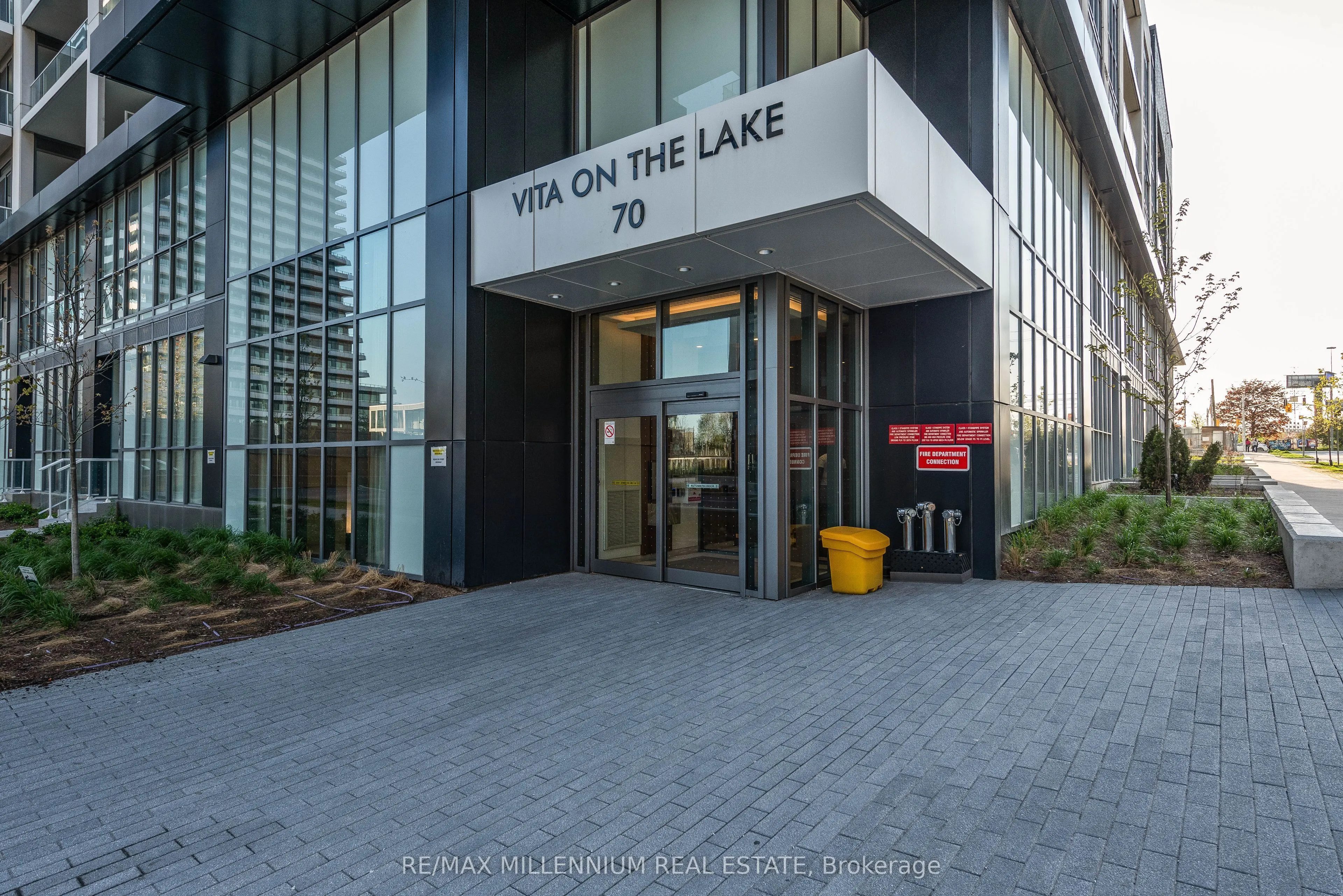 70 Annie Craig Drive #4801