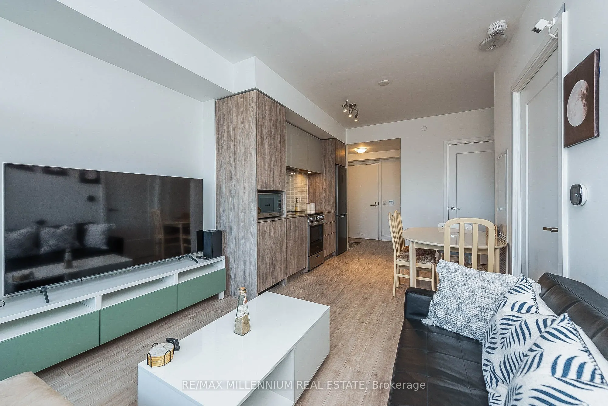 70 Annie Craig Drive #4801