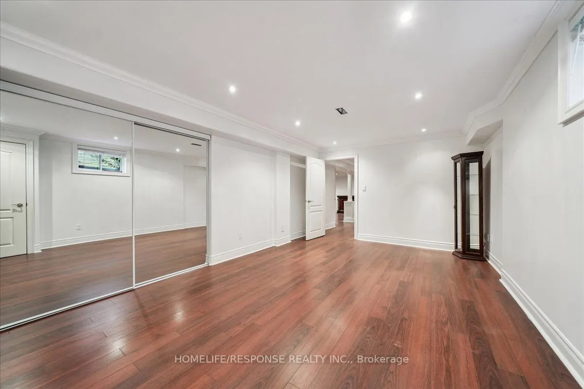 17 Mcnutt Street
