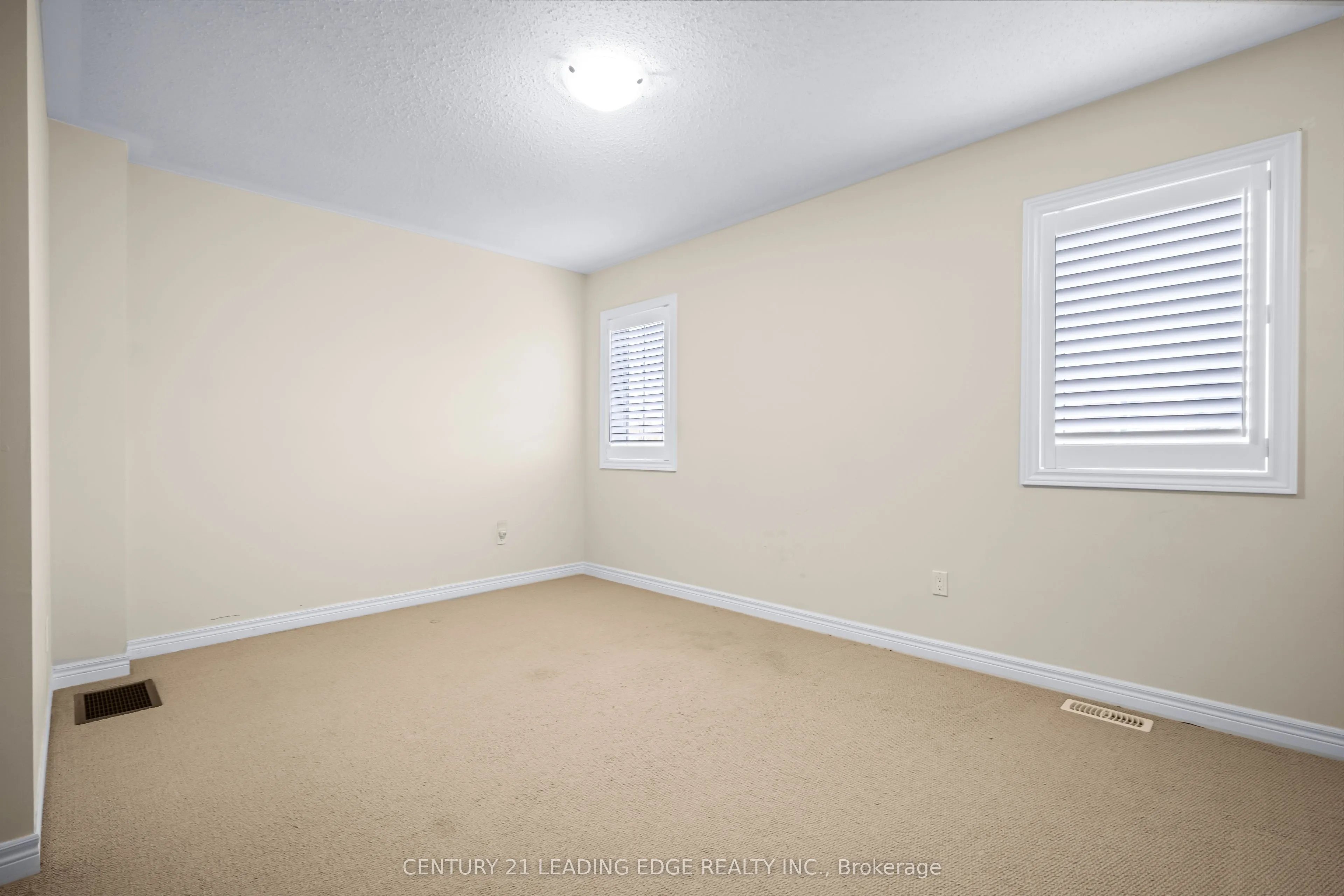 35 Lobelia Street #4