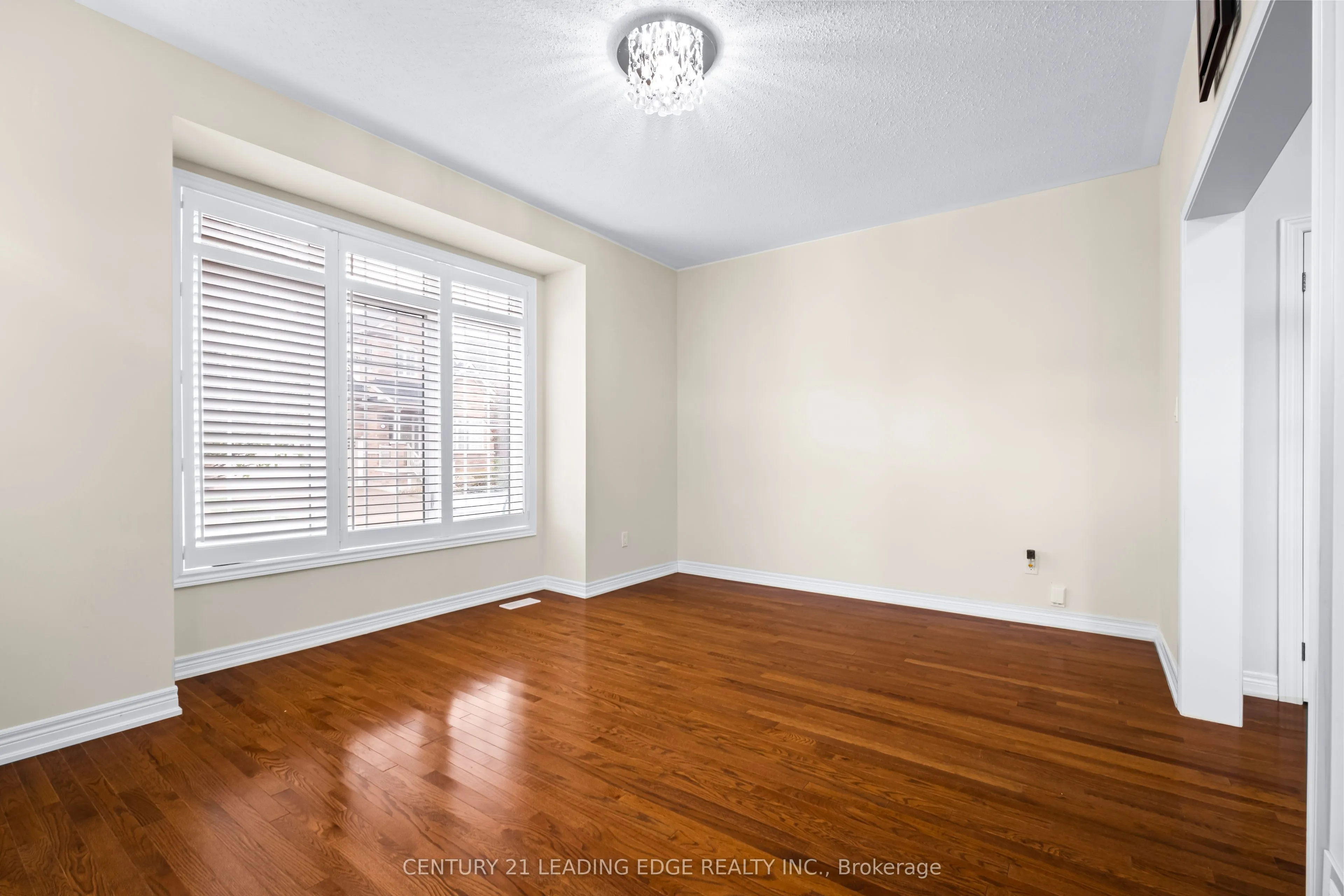 35 Lobelia Street #4