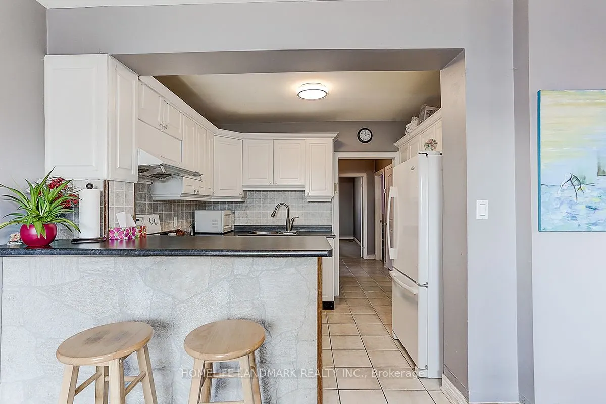 1281 Davenport Road