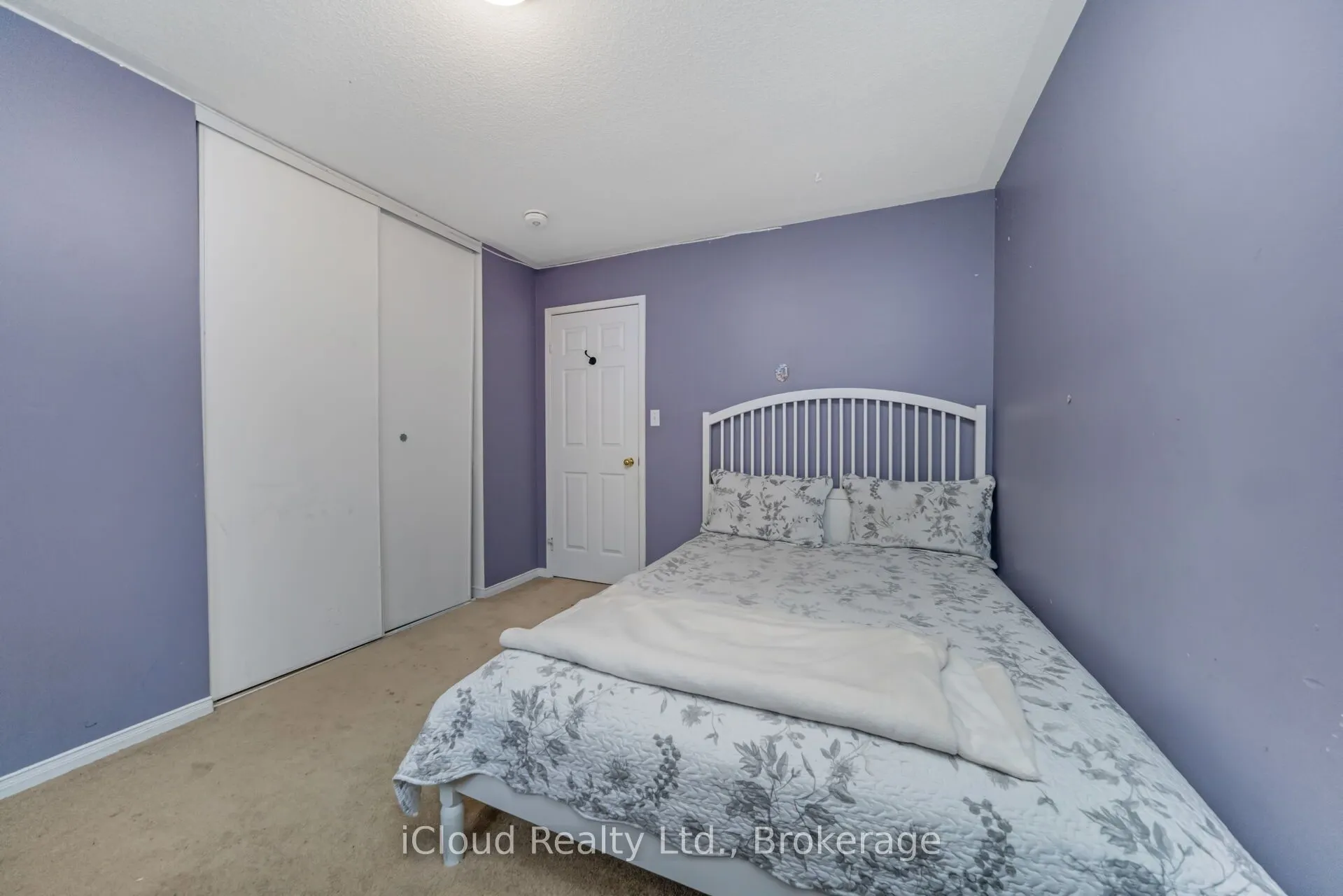 366 Marshall Crescent