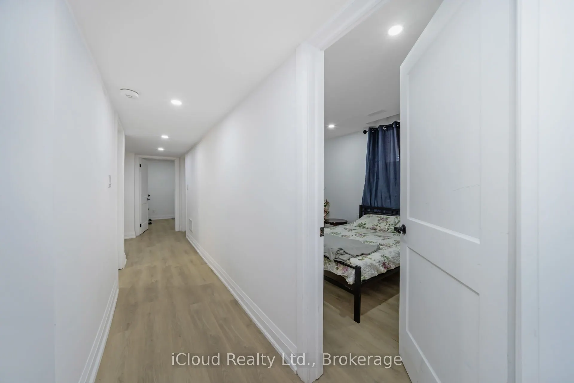 366 Marshall Crescent