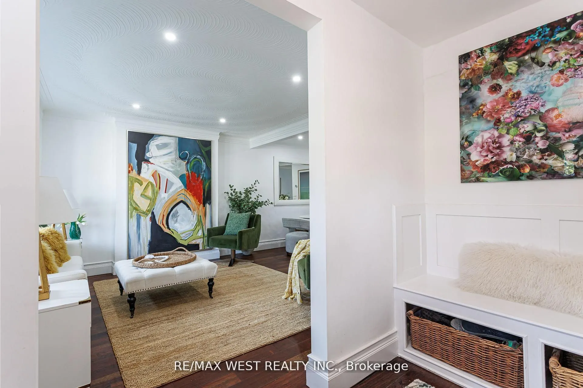 12 Brentwood Road S